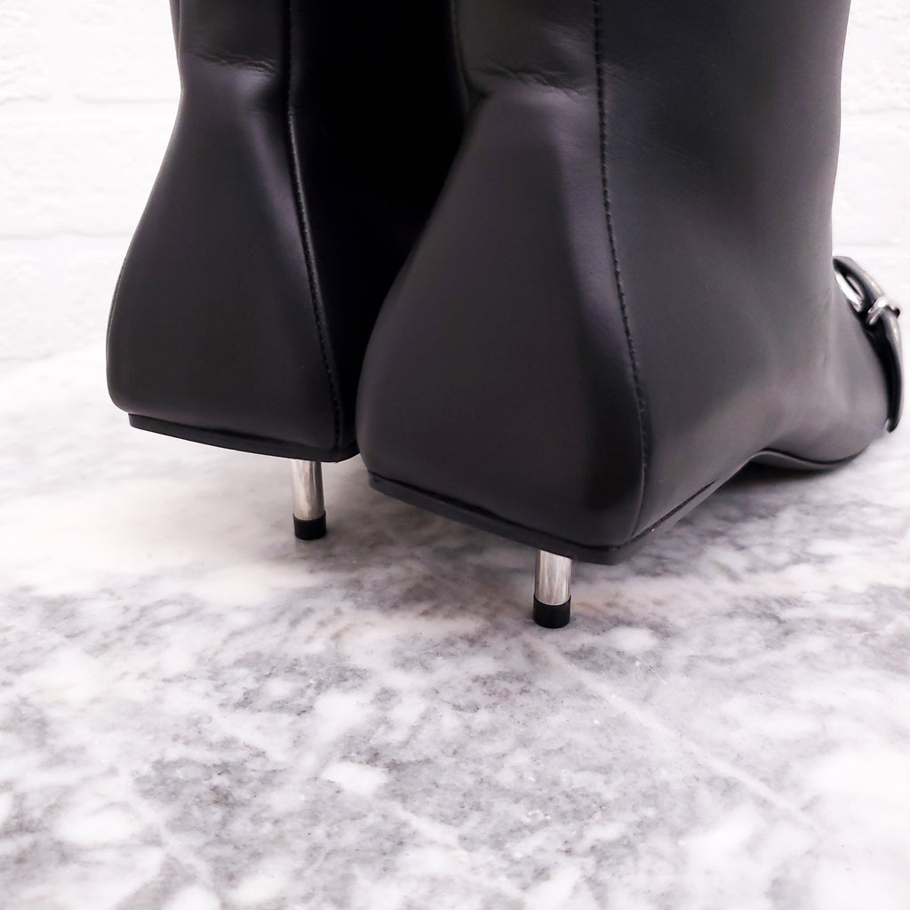BALENCIAGA BLACK BUCKLE BOOT - 38.5