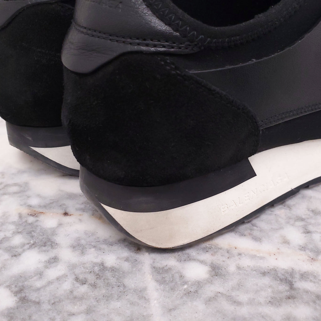 BALENCIAGA BLACK LEATHER AND ELASTIC SNEAKERS - SIZE 38
