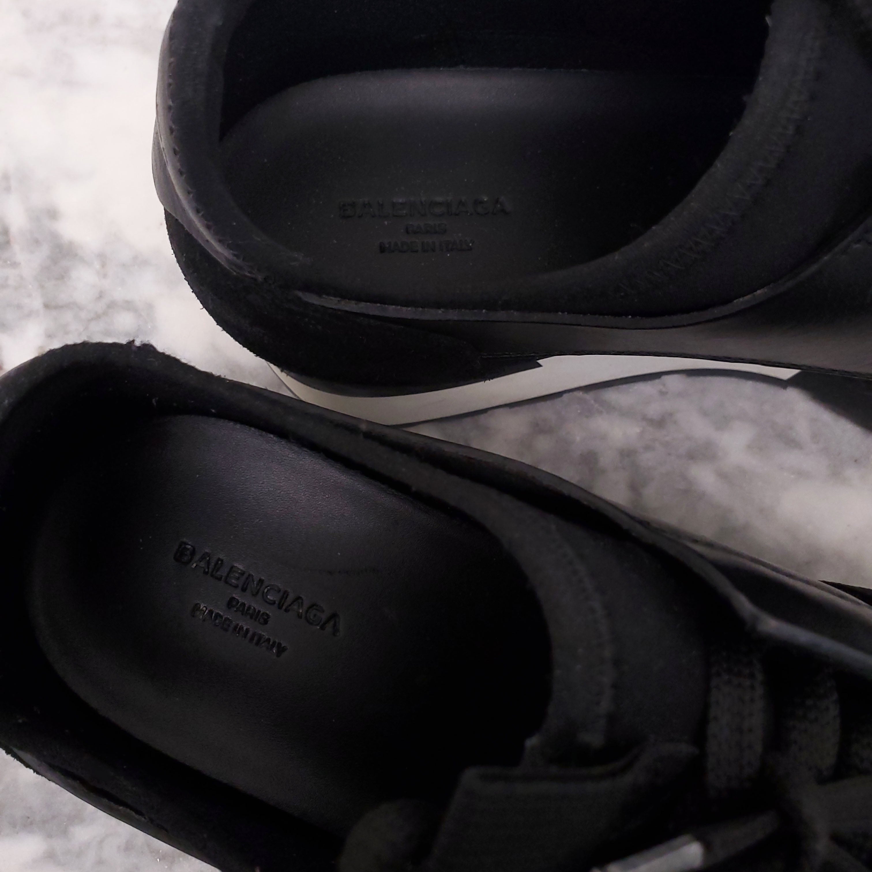 BALENCIAGA BLACK LEATHER AND ELASTIC SNEAKERS - SIZE 38