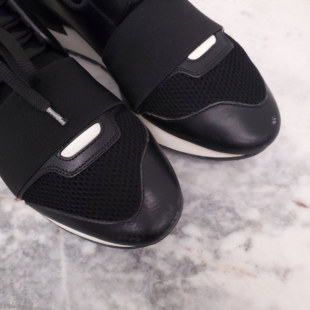 BALENCIAGA BLACK LEATHER AND ELASTIC SNEAKERS - SIZE 38