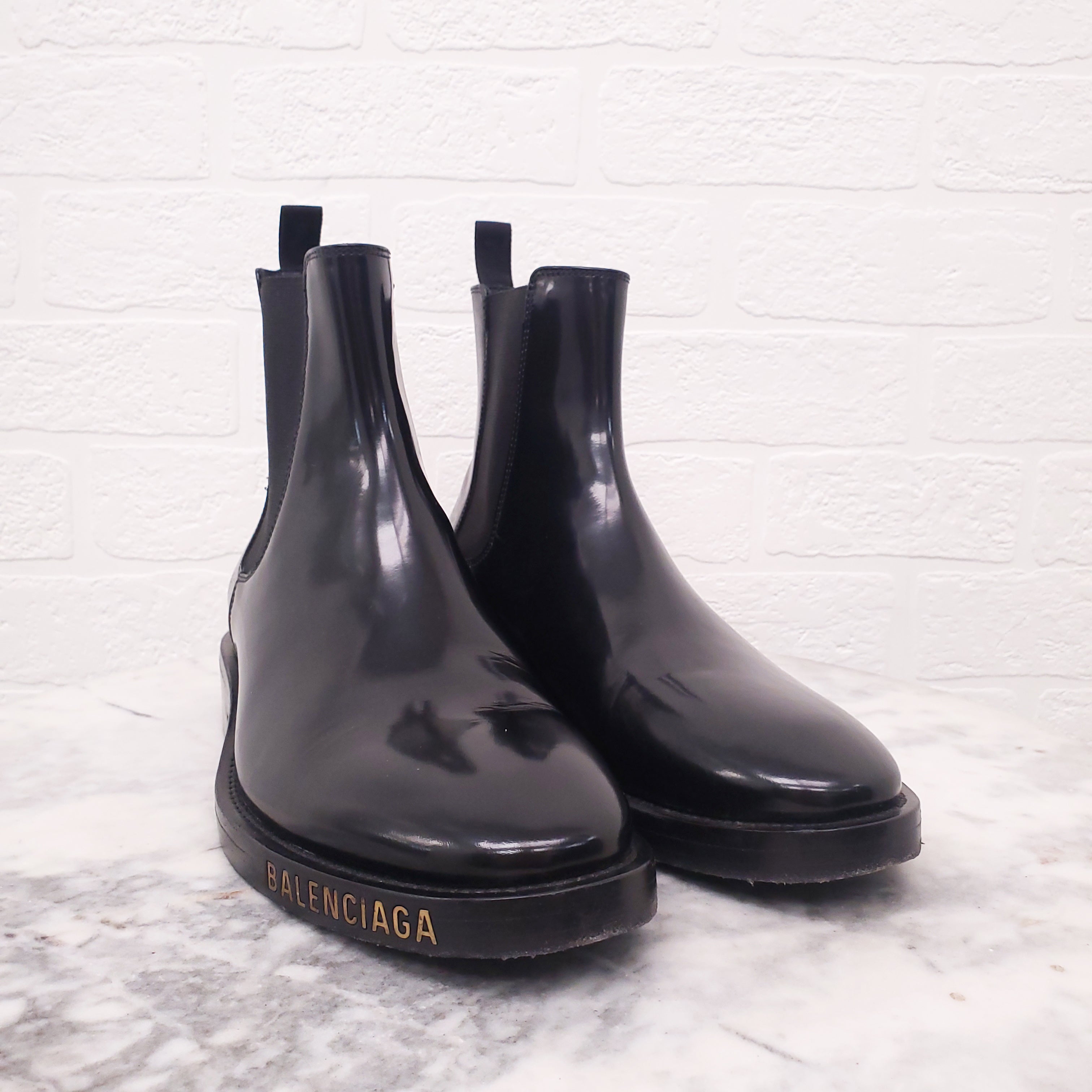 BALENCIAGA BLACK LEATHER CHELSEA BOOTS WITH LOGO - SIZE 38