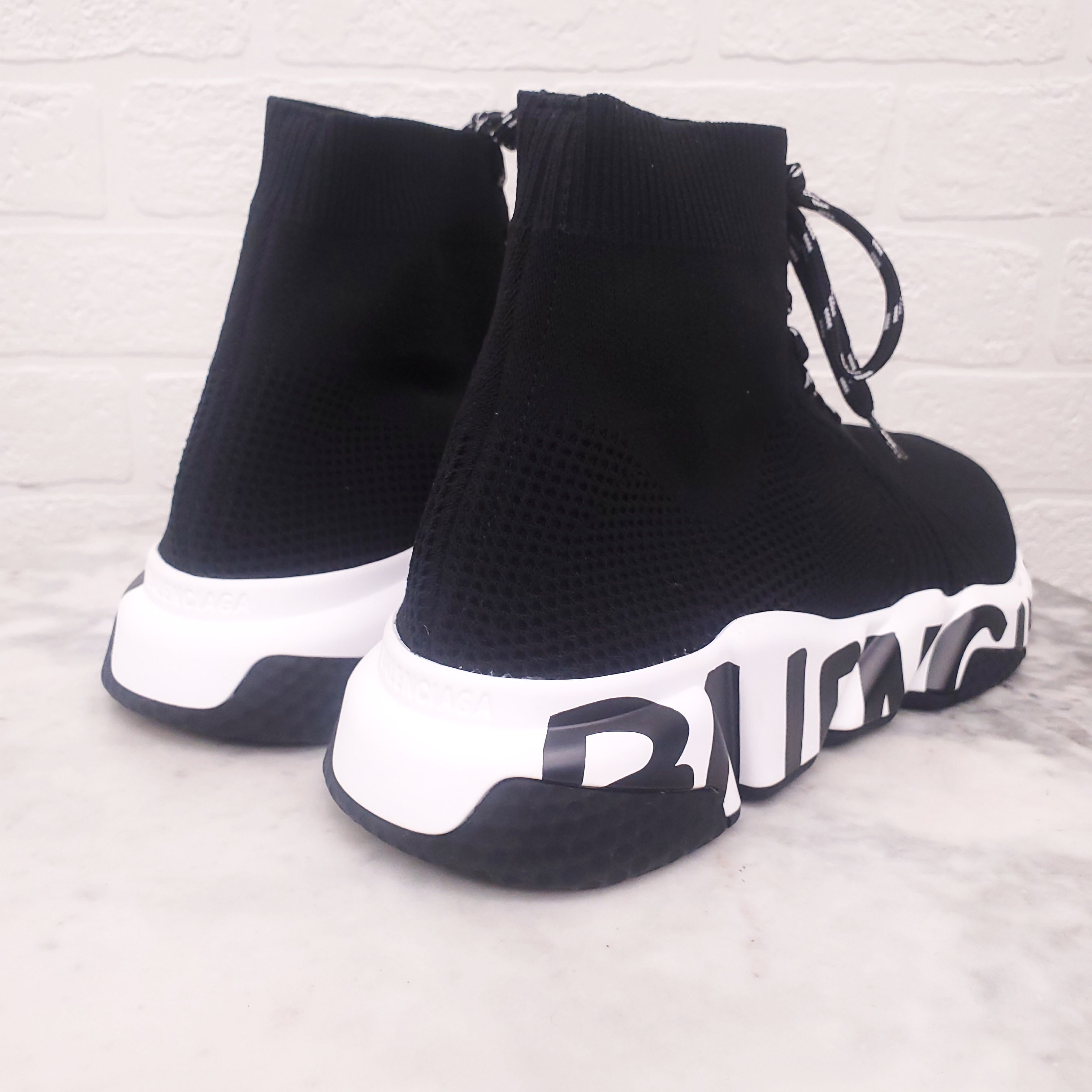 BALENCIAGA BLACK SNEAKERS - SIZE 41