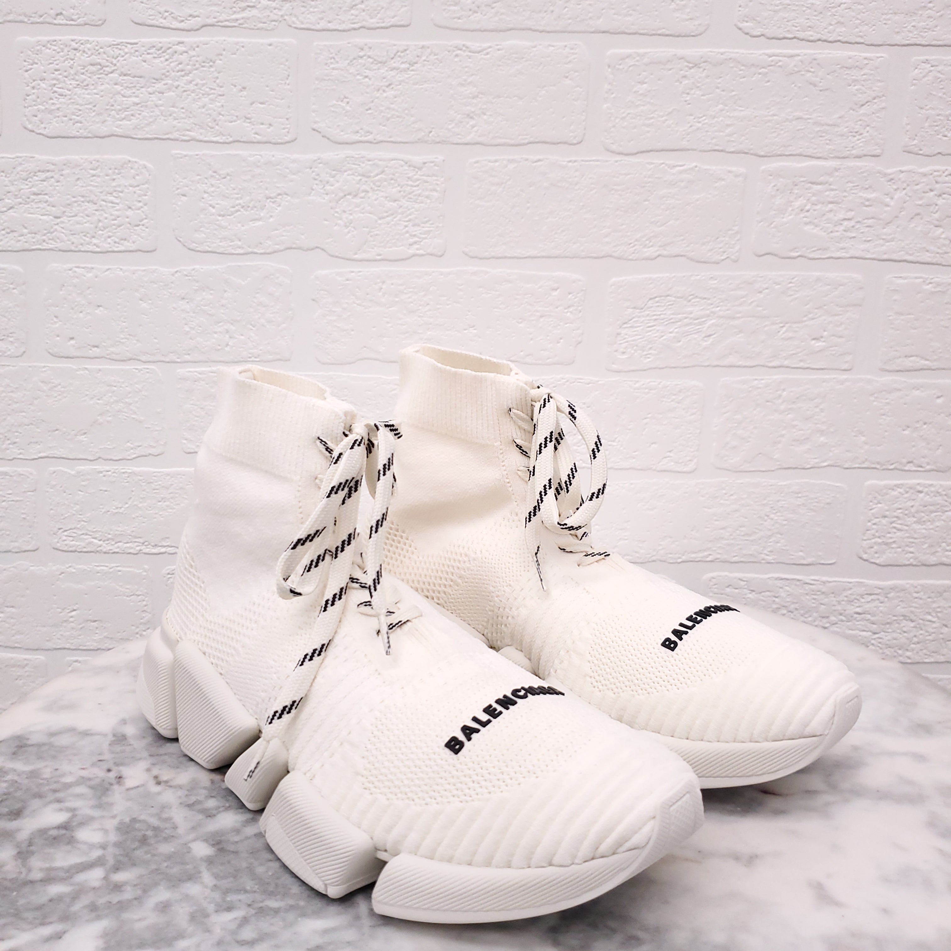 BALENCIAGA CREAM 'SPEED 2.0 LACE UP' KNIT SNEAKERS - SIZE 40 C