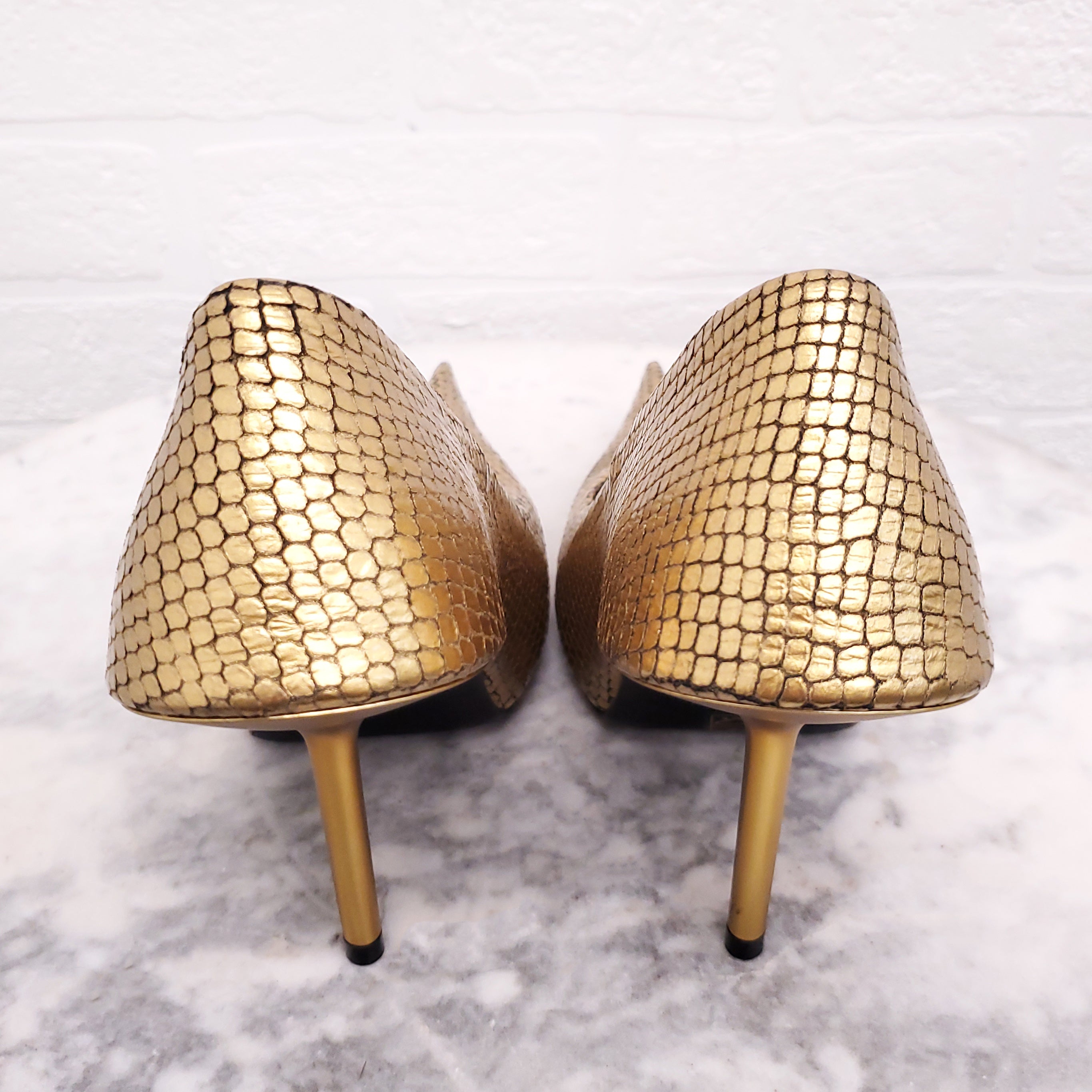 BALENCIAGA GOLD ESSEX PUMP - SIZE 36