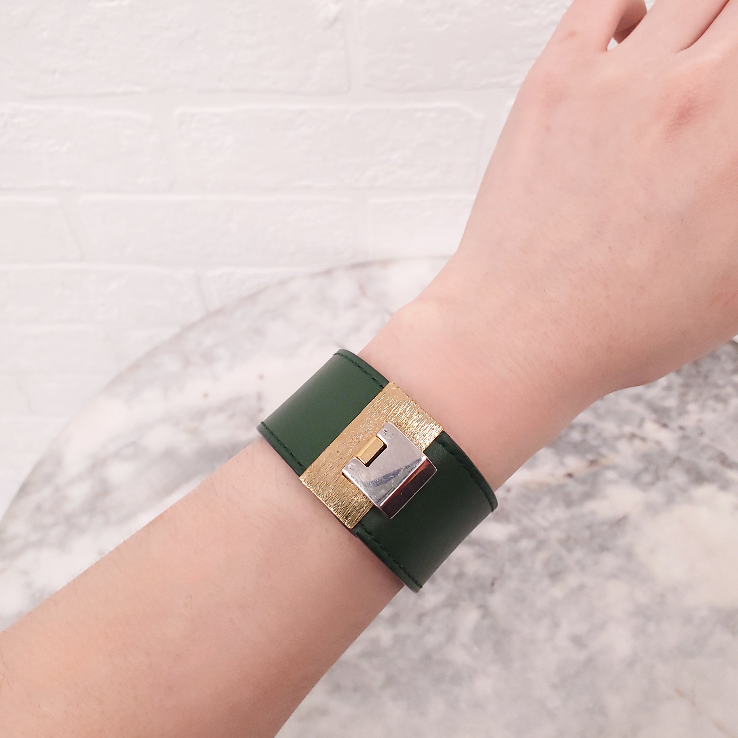 BALENCIAGA GREEN LEATHER BRACELET