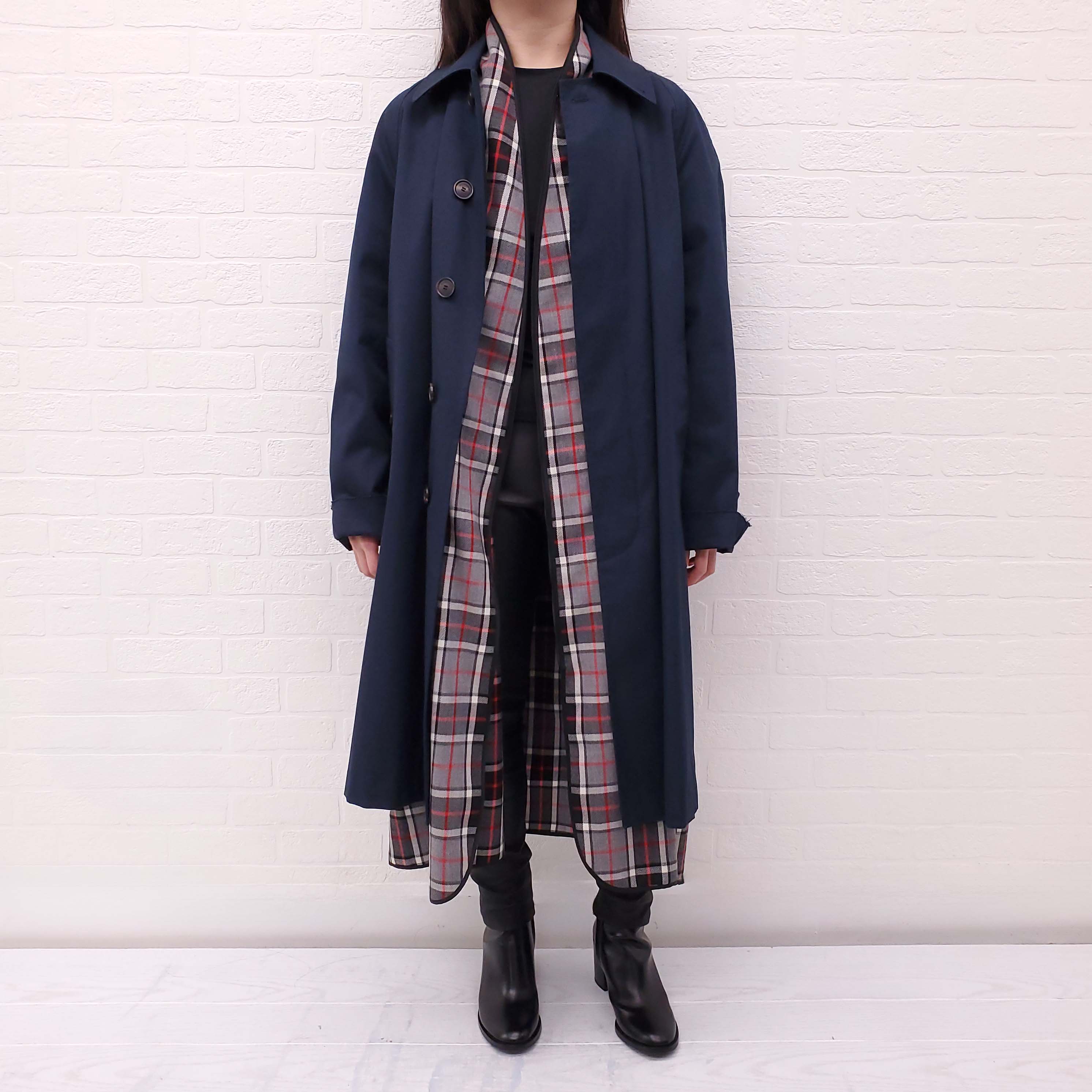 BALENCIAGA OVERSIZED NAVY TRENCH COAT WITH PLAID LINING - SIZE 36