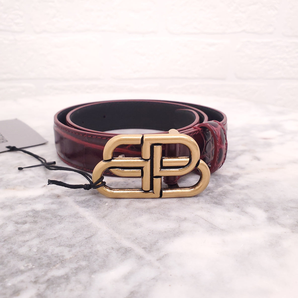 BALENCIAGA RED CROC LOGO BELT - SIZE 60 – Rewind Couture display picture 1