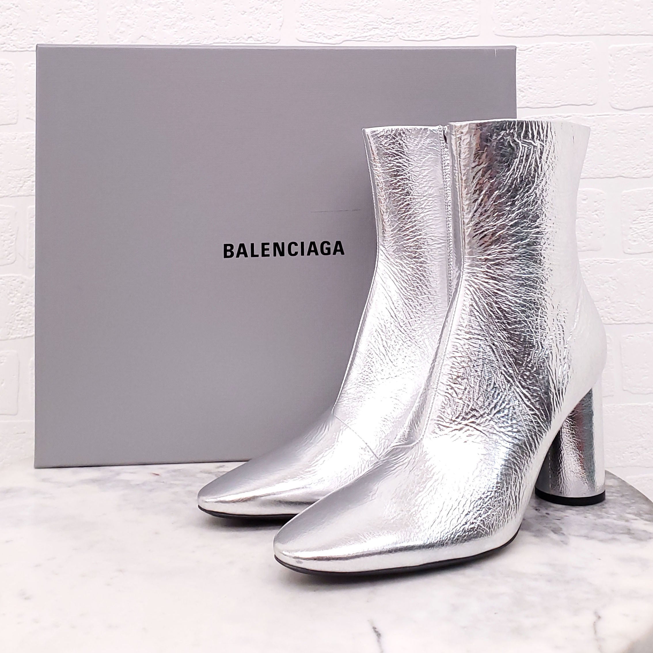 BALENCIAGA SILVER BOOTS - SIZE 38