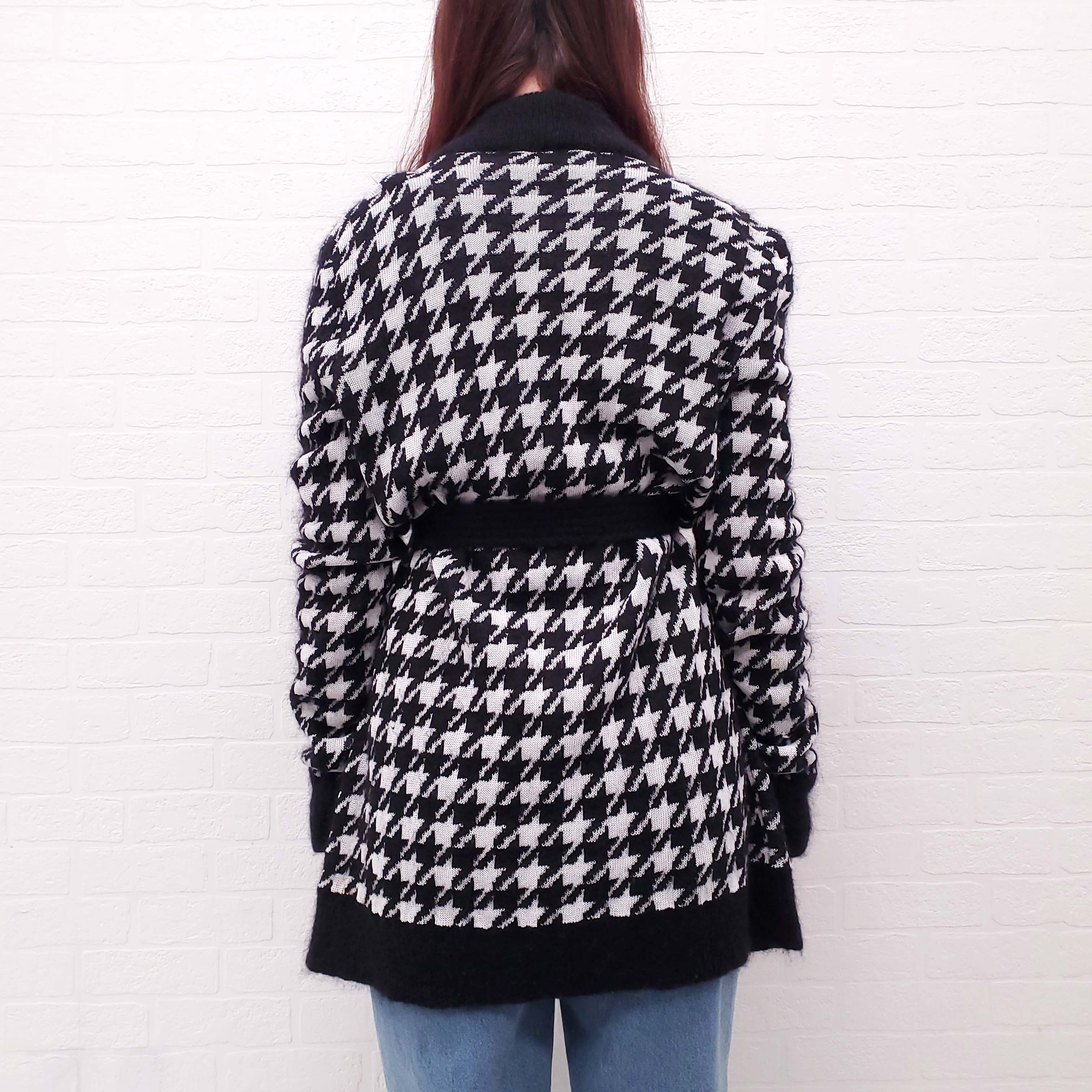BALMAIN BLACK AND WHITE HOUNDSTOOTH CARDIGAN WITH BELT - SIZE 40