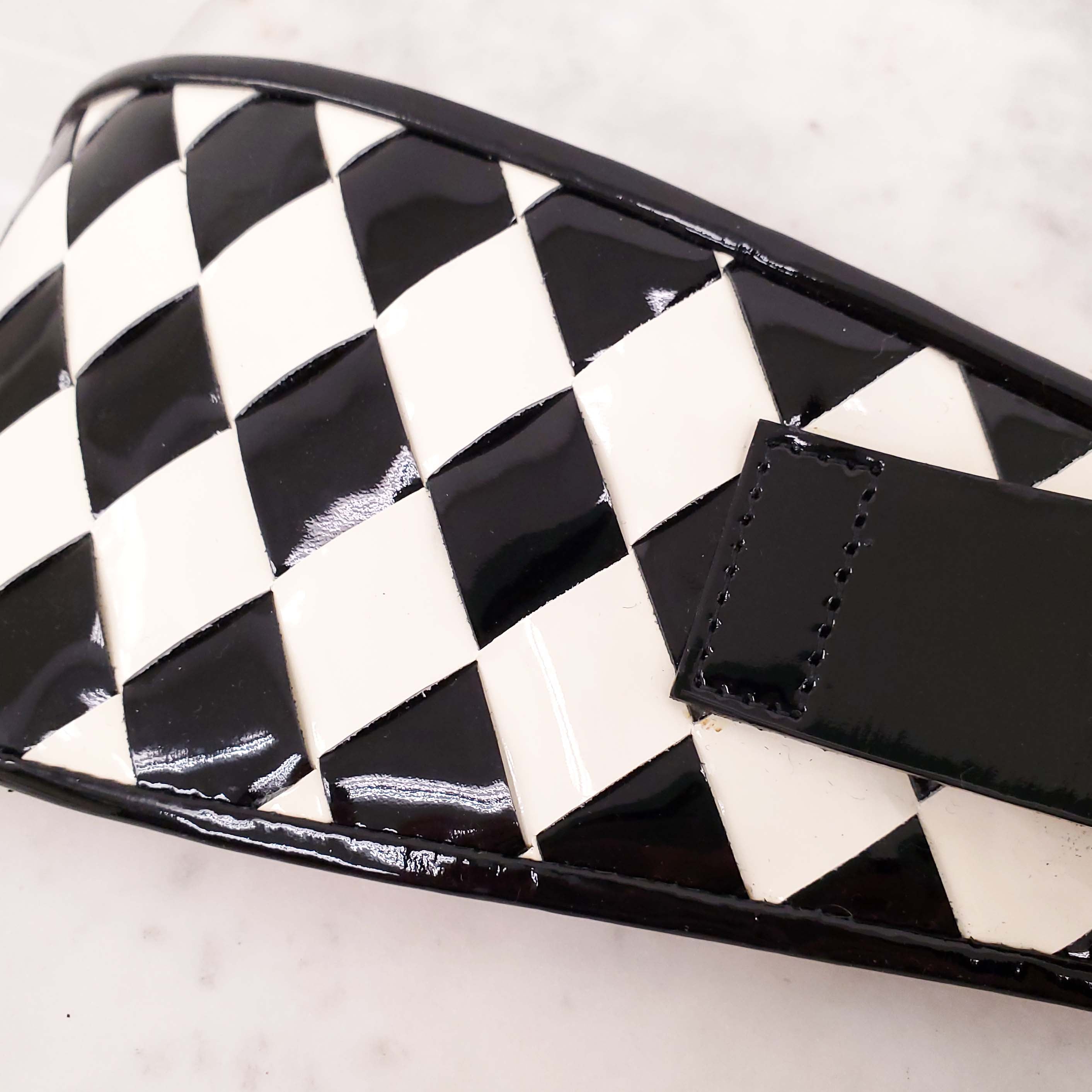 BALMAIN BLACK AND WHITE PATENT WITH SILVER MEDALLIONS WAIST BELT - SIZE 38