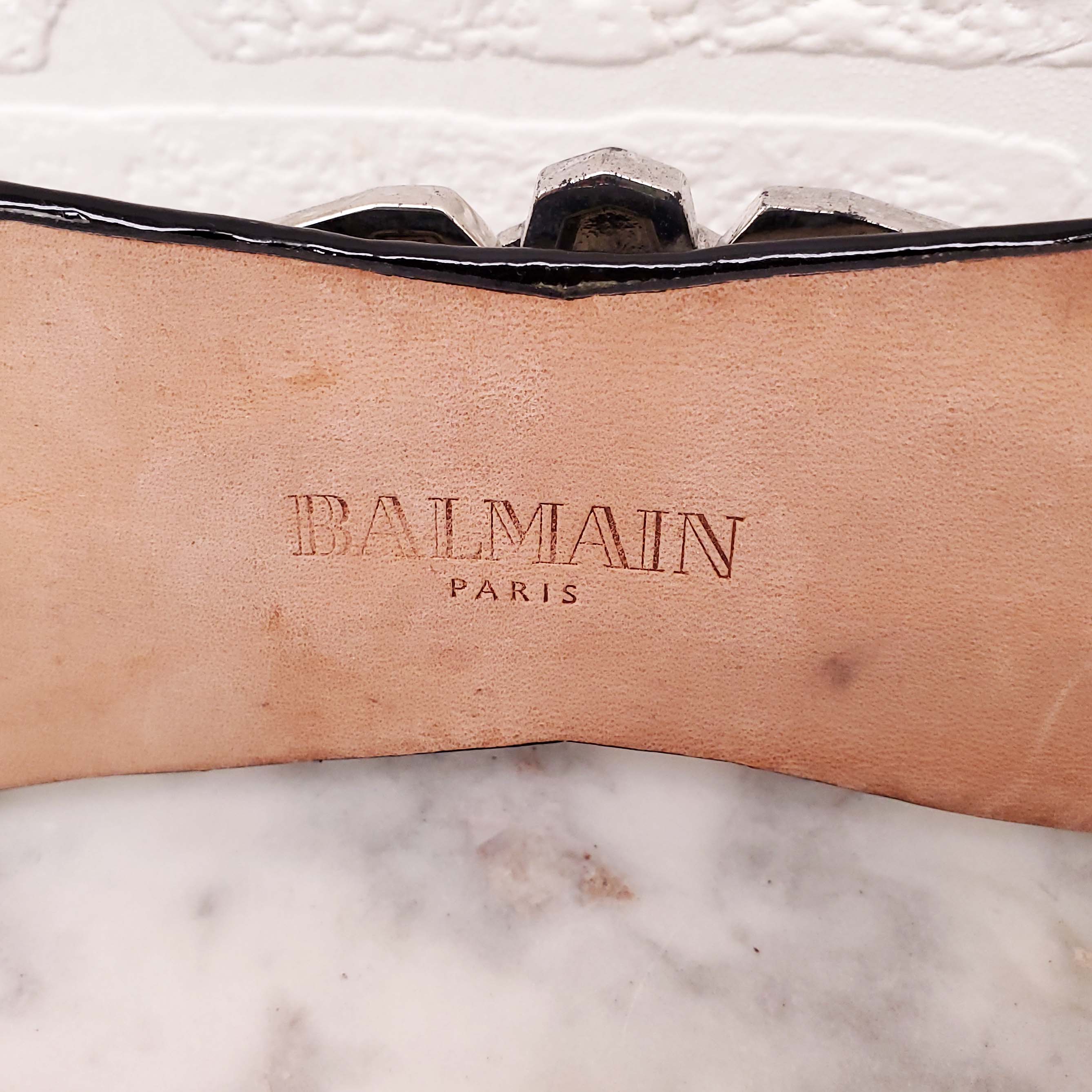 BALMAIN BLACK AND WHITE PATENT WITH SILVER MEDALLIONS WAIST BELT - SIZE 38