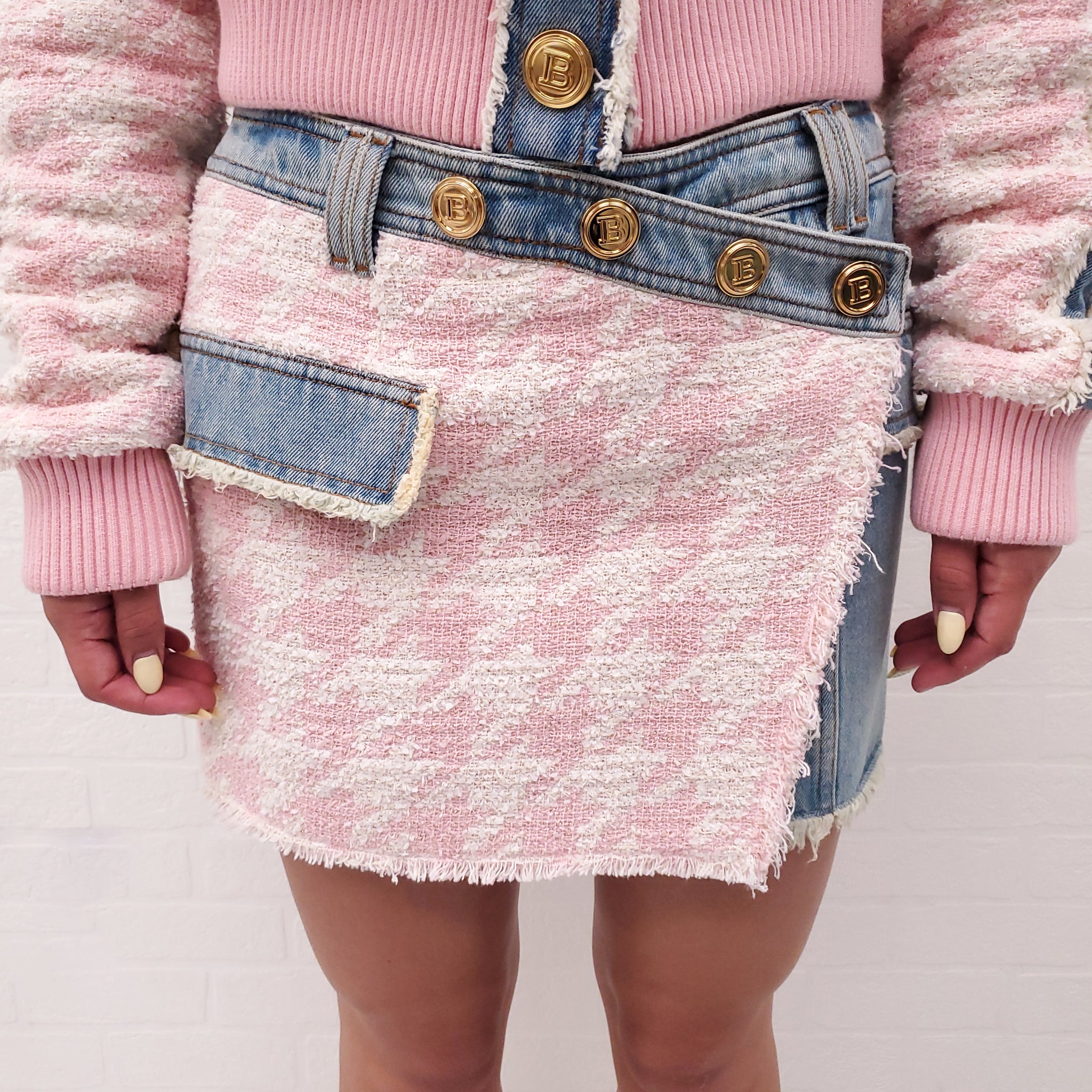 BALMAIN PINK TWEED AND DENIM SKIRT WITH GOLD LOGO BUTTONS