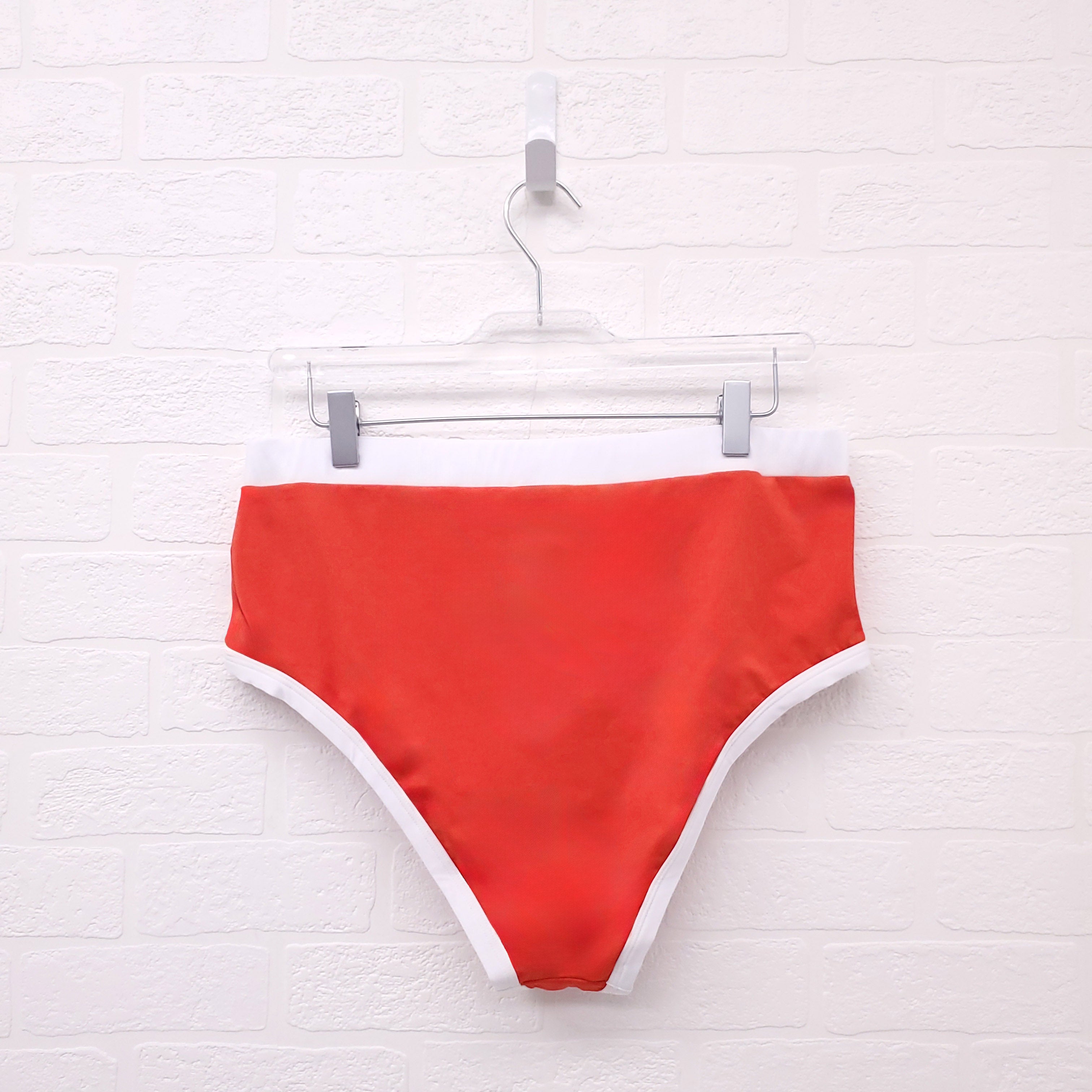 BALMAIN RED AND WHITE 2-PIECE BATHING SUIT WITH LOGO BUTTONS - SIZE 46