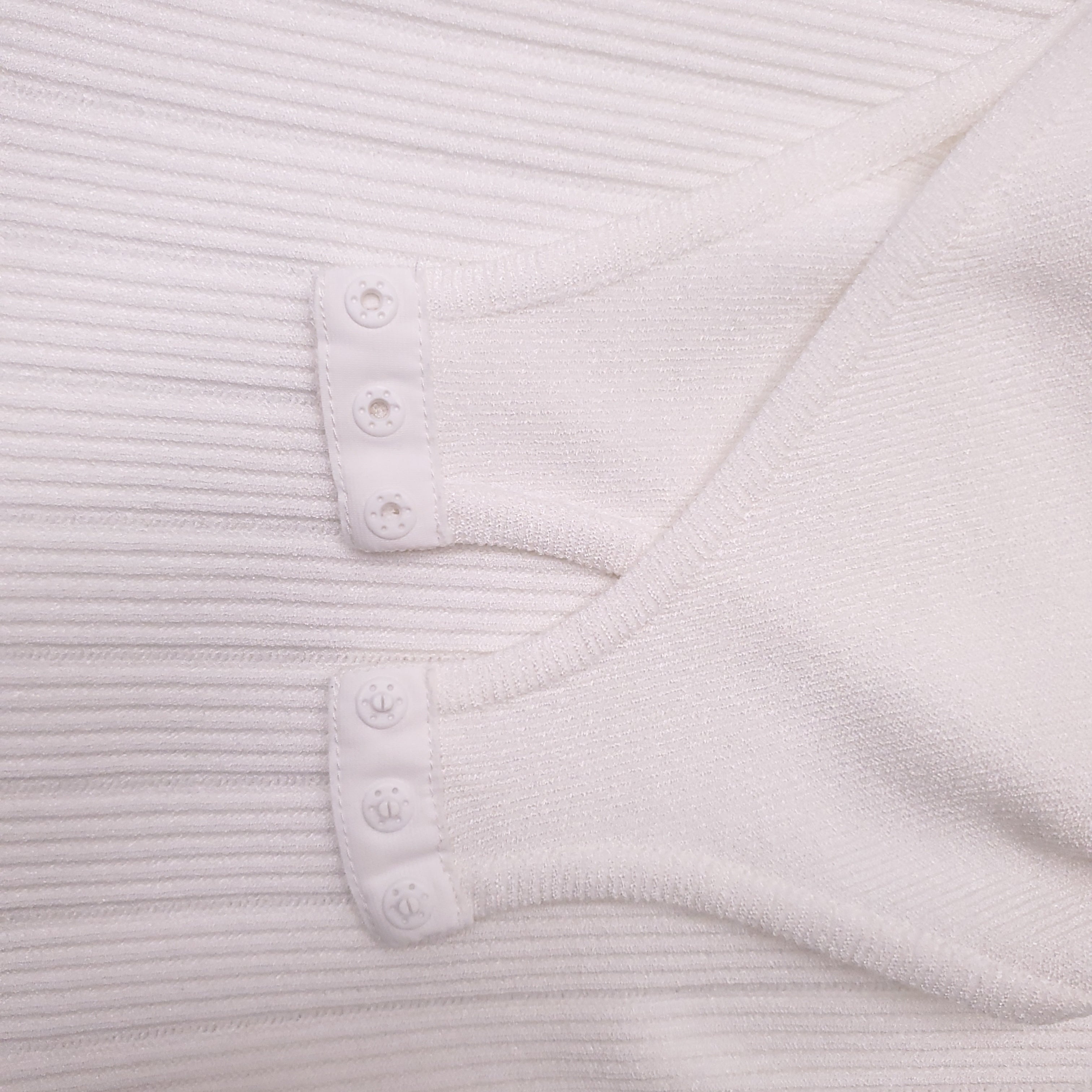 BALMAIN WHITE MOCK TURTLENECK KNIT BODYSUIT WITH SILVER BUTTONS - SIZE 36