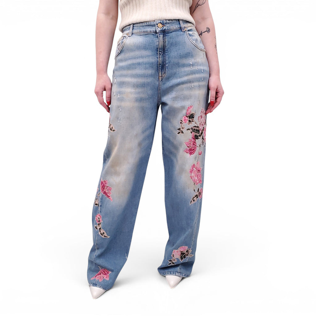 BLUMARINE FLORAL EMBROIDERED DISTRESSED JEANS - SIZE 8
