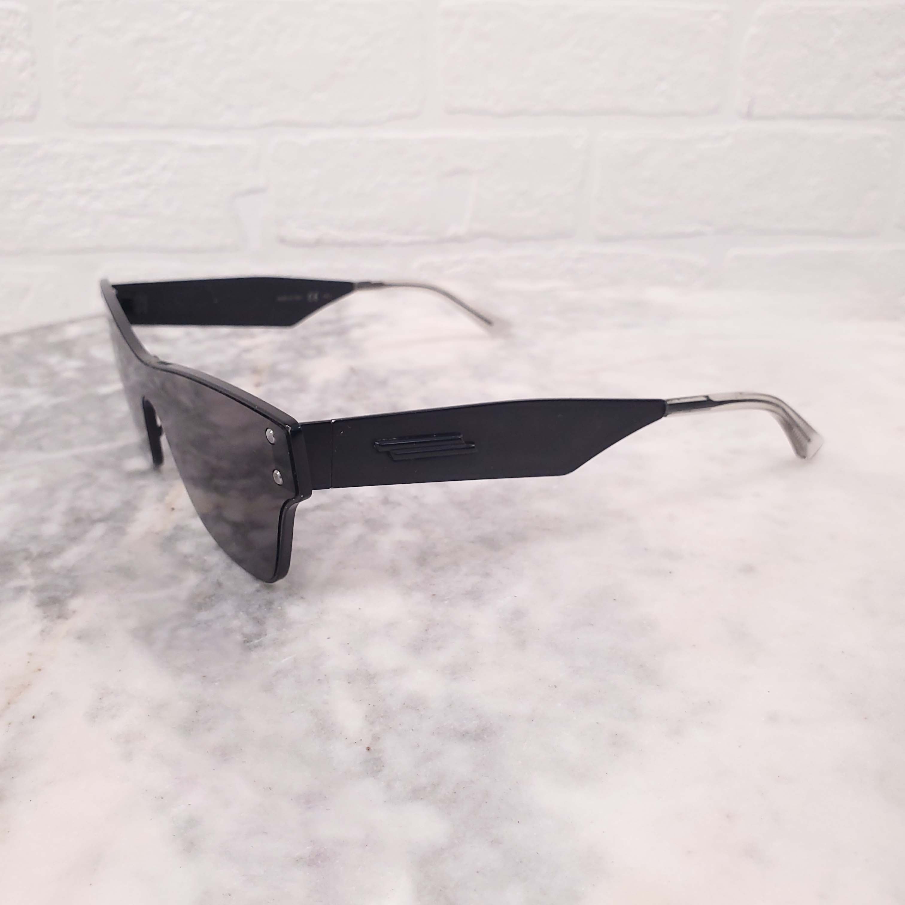 BOTTEGA VENETA BLACK SUNGLASSES