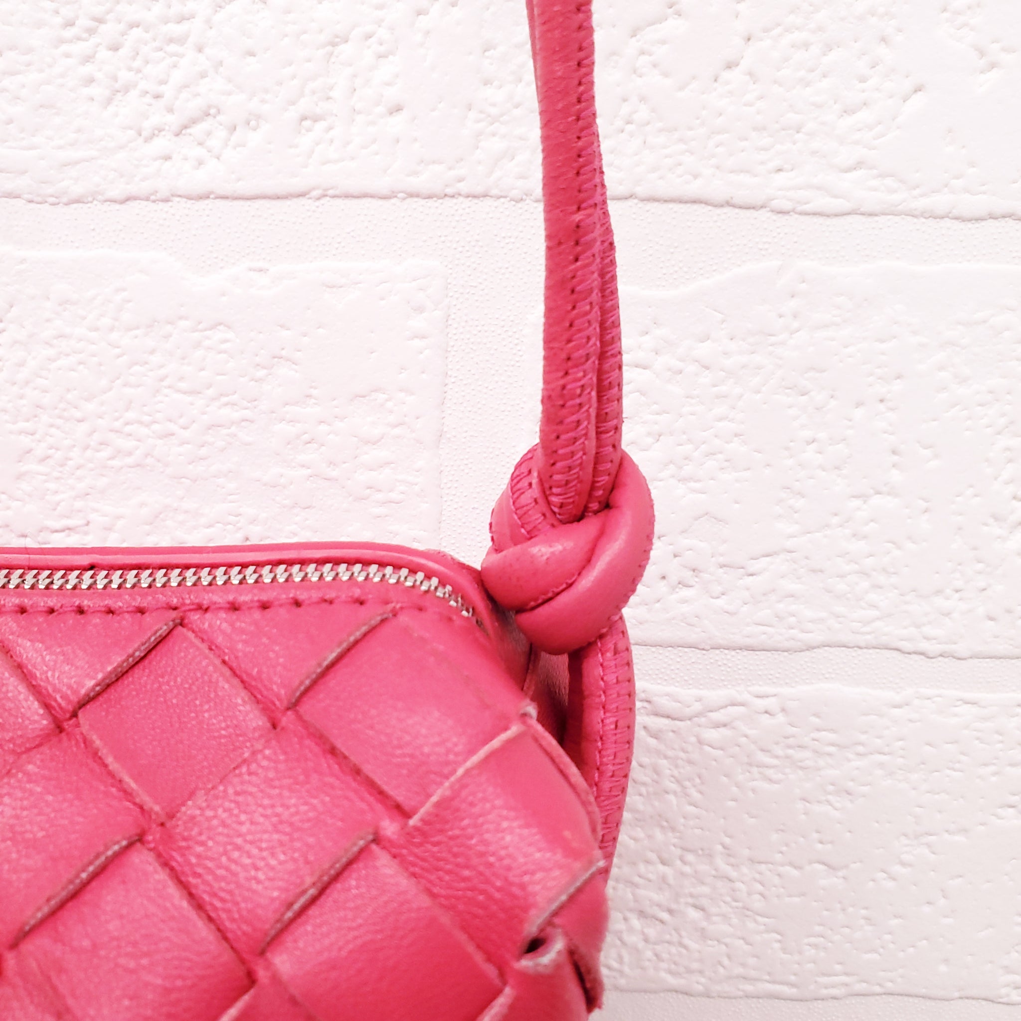 Bottega Veneta Pink Mini Pouch BOTTEGA VENETA PINK LEATHER 'LOOP