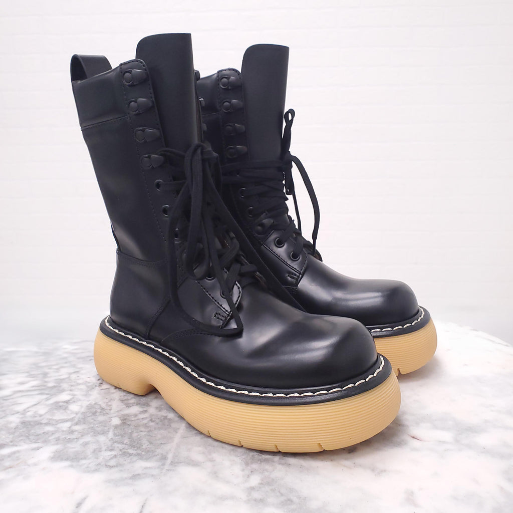 BOTTEGA VENETA THE SWELL LACE UP BOOTS - SIZE 35