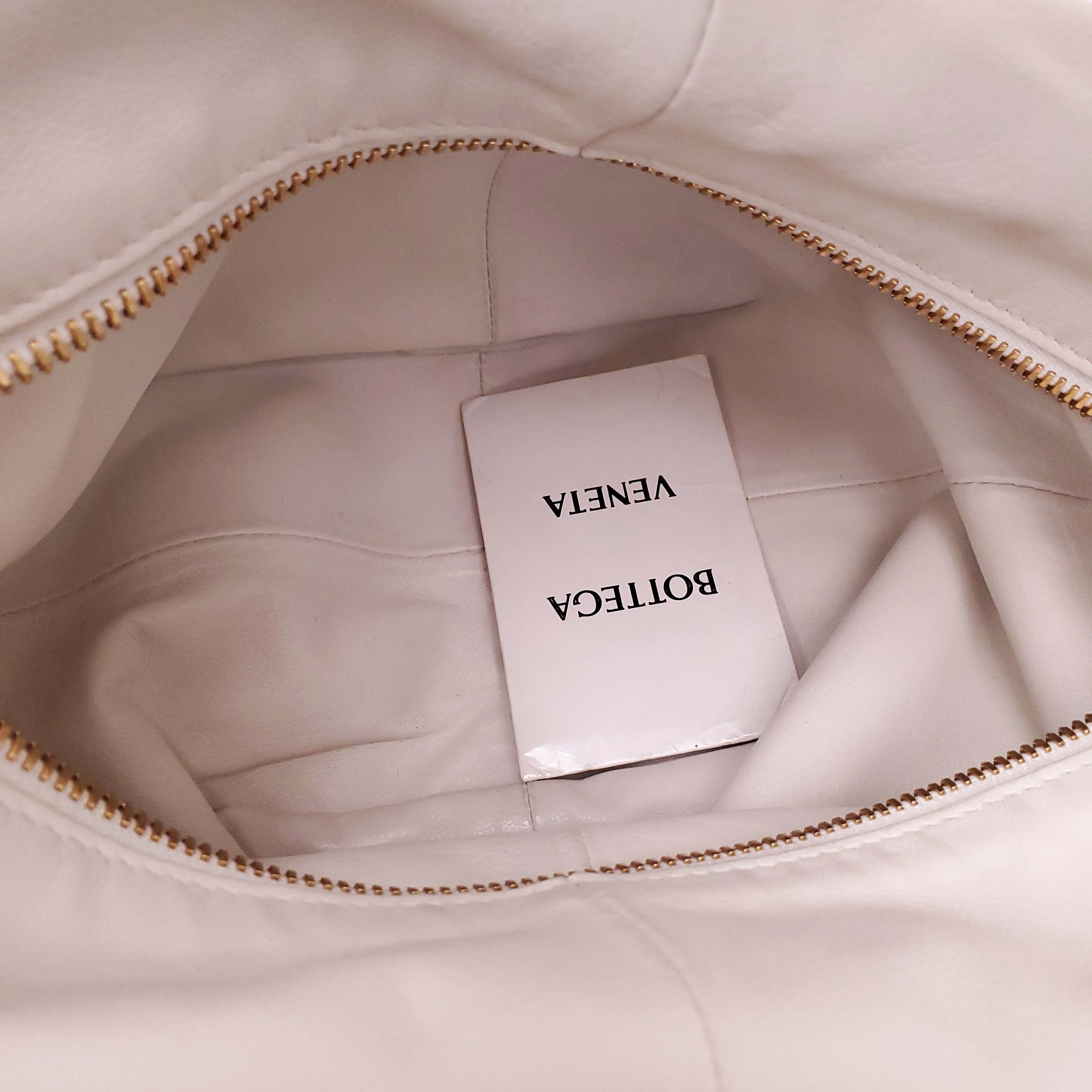 BOTTEGA VENETA WHITE NAPPA LEATHER DOUBLE KNOT HANDLE BAG