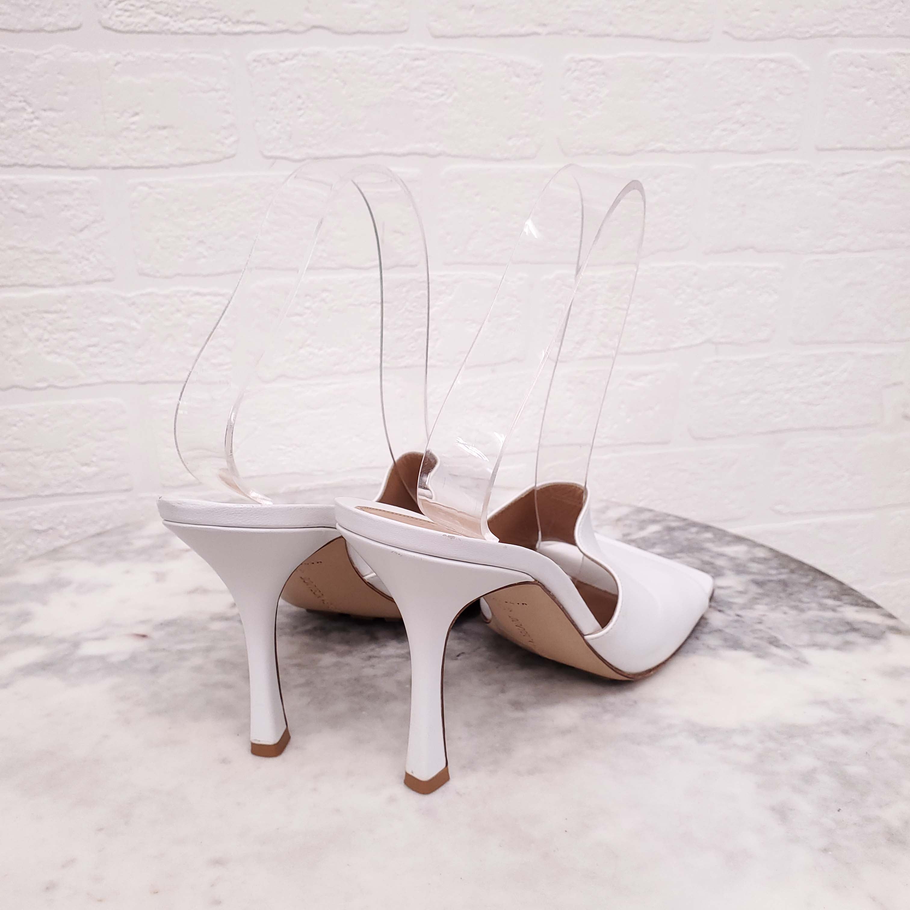 BOTTEGA VENETA WHITE OPEN TOE SQUARE TOE MULES - SIZE 40