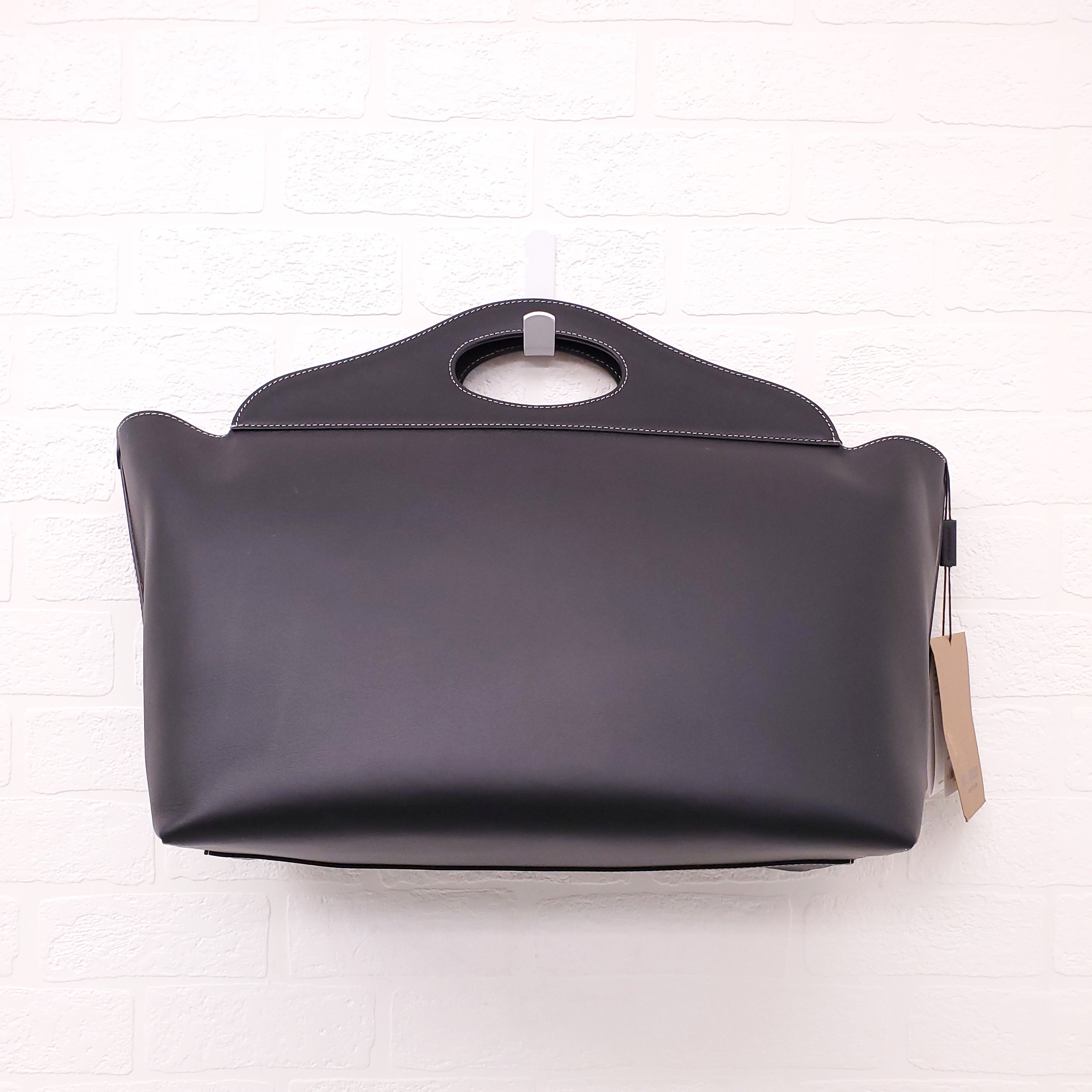 BURBERRY BLACK LEATHER POCKET SATCHEL TOTE