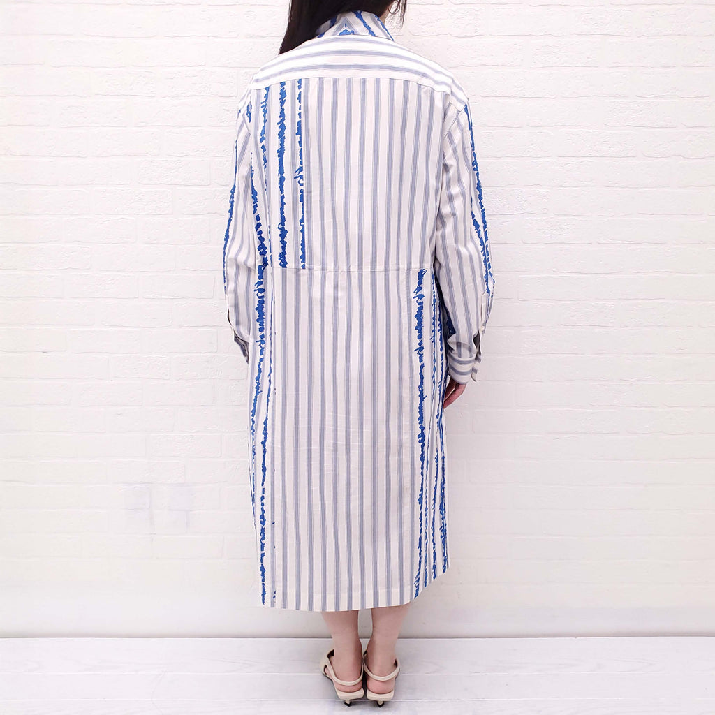 BURBERRY BLUE AND WHITE PATTERNED SHIRT DRESS - SIZE 10