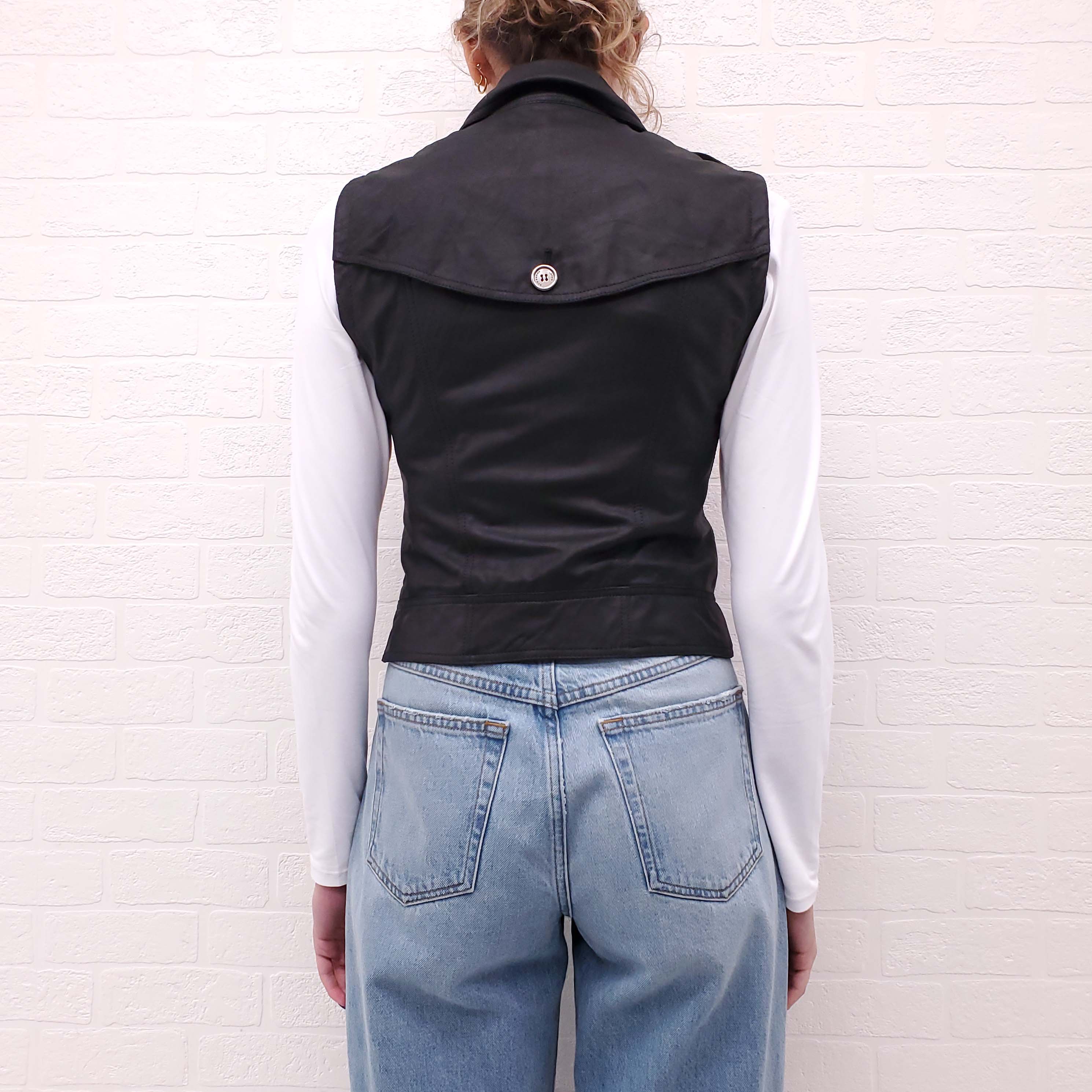 BURBERRY BRIT LEATHER VEST WITH CHECK LINING - SIZE 2