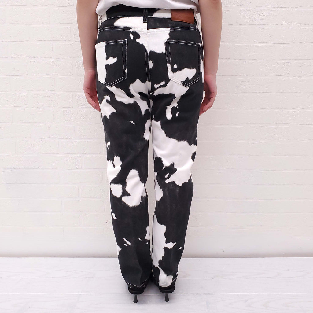 BURBERRY COW PRINT JEANS WITH LOGO - SIZE 27