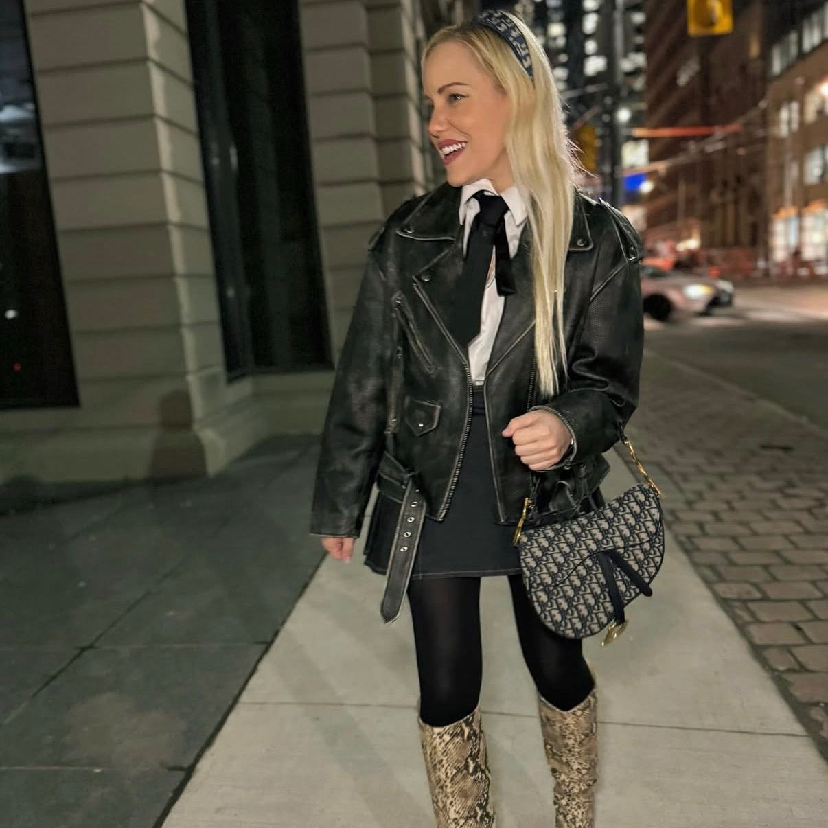 BURBERRY DENIM SKIRT WITH LEATHER BUCKLE DETAIL - SIZE 2