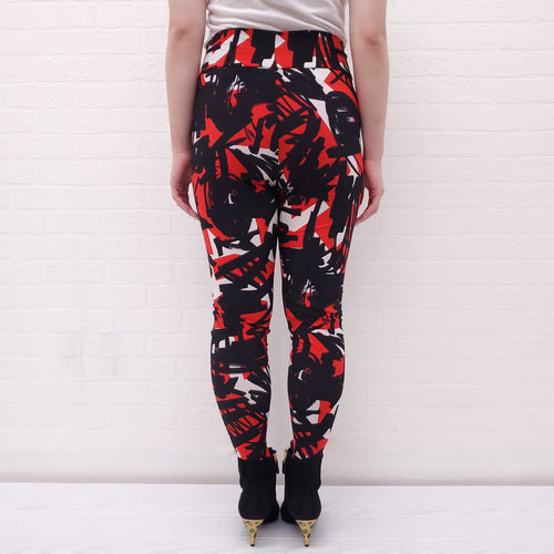 BURBERRY GRAFFITI LEGGINGS  - SIZE M