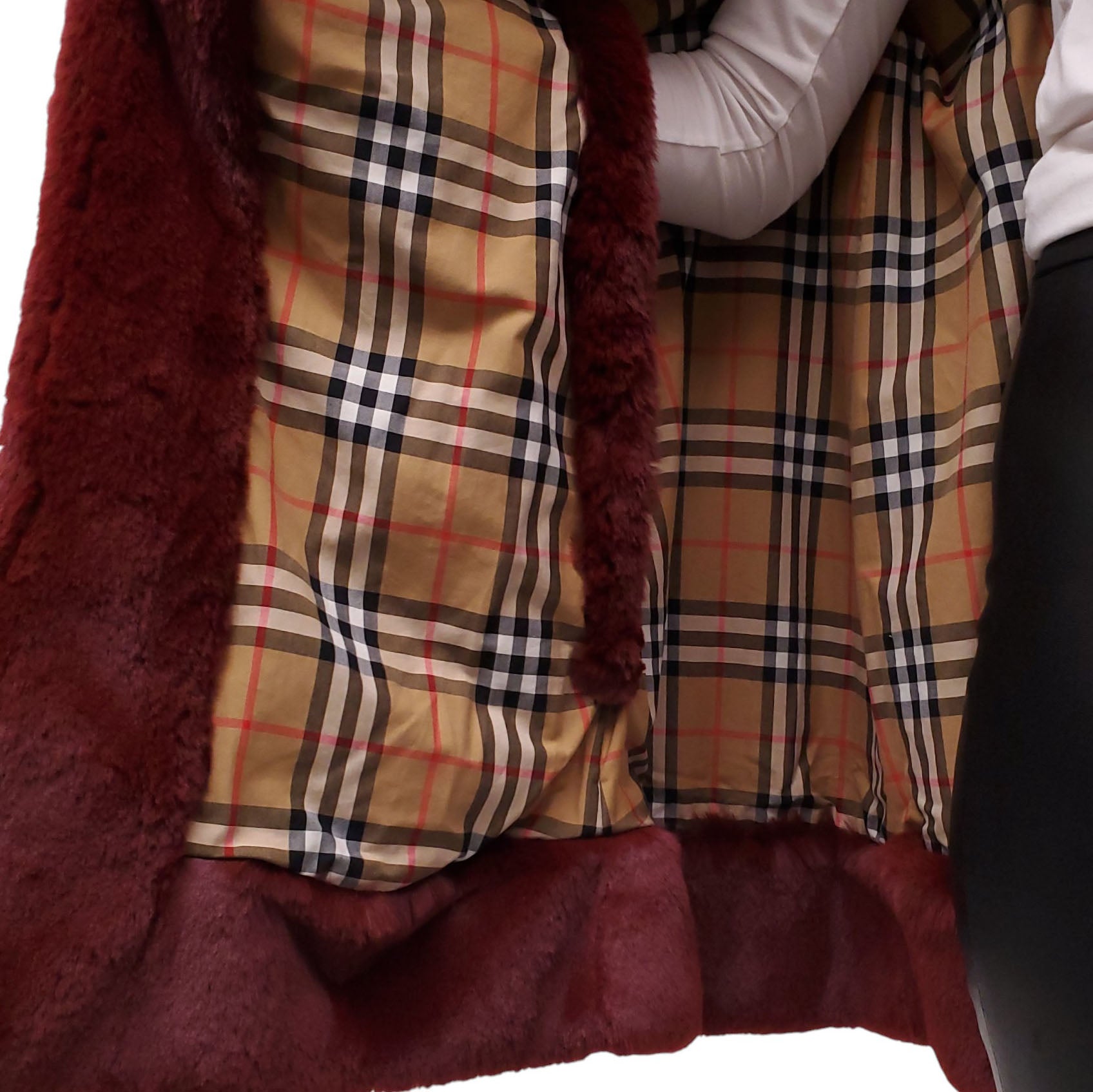 BURBERRY RED FAUX FUR OVERSIZED CAPE WITH CHECK LINING - SIZE XS/S