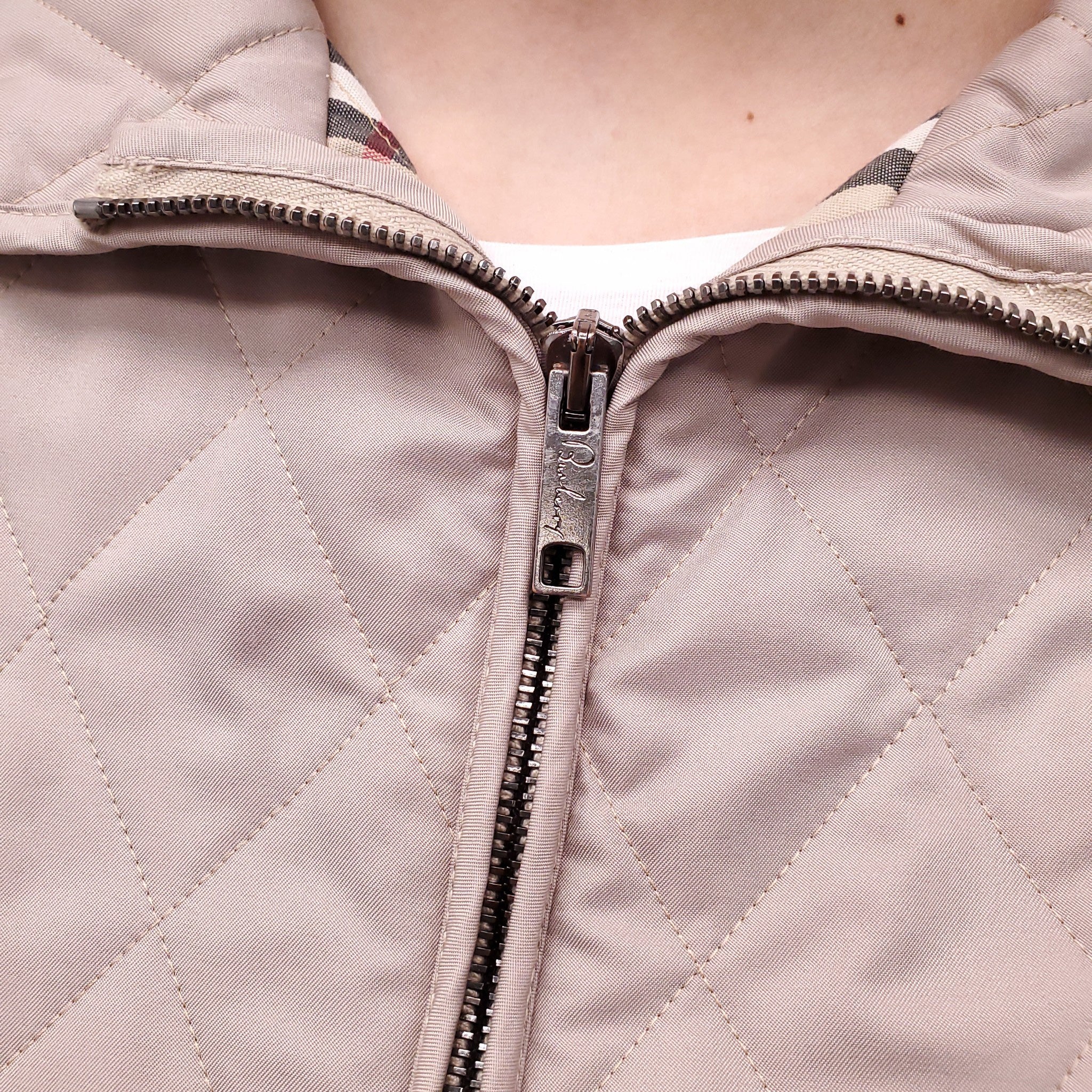 BURBERRY TAUPE QUILTED JACKET - SIZE M