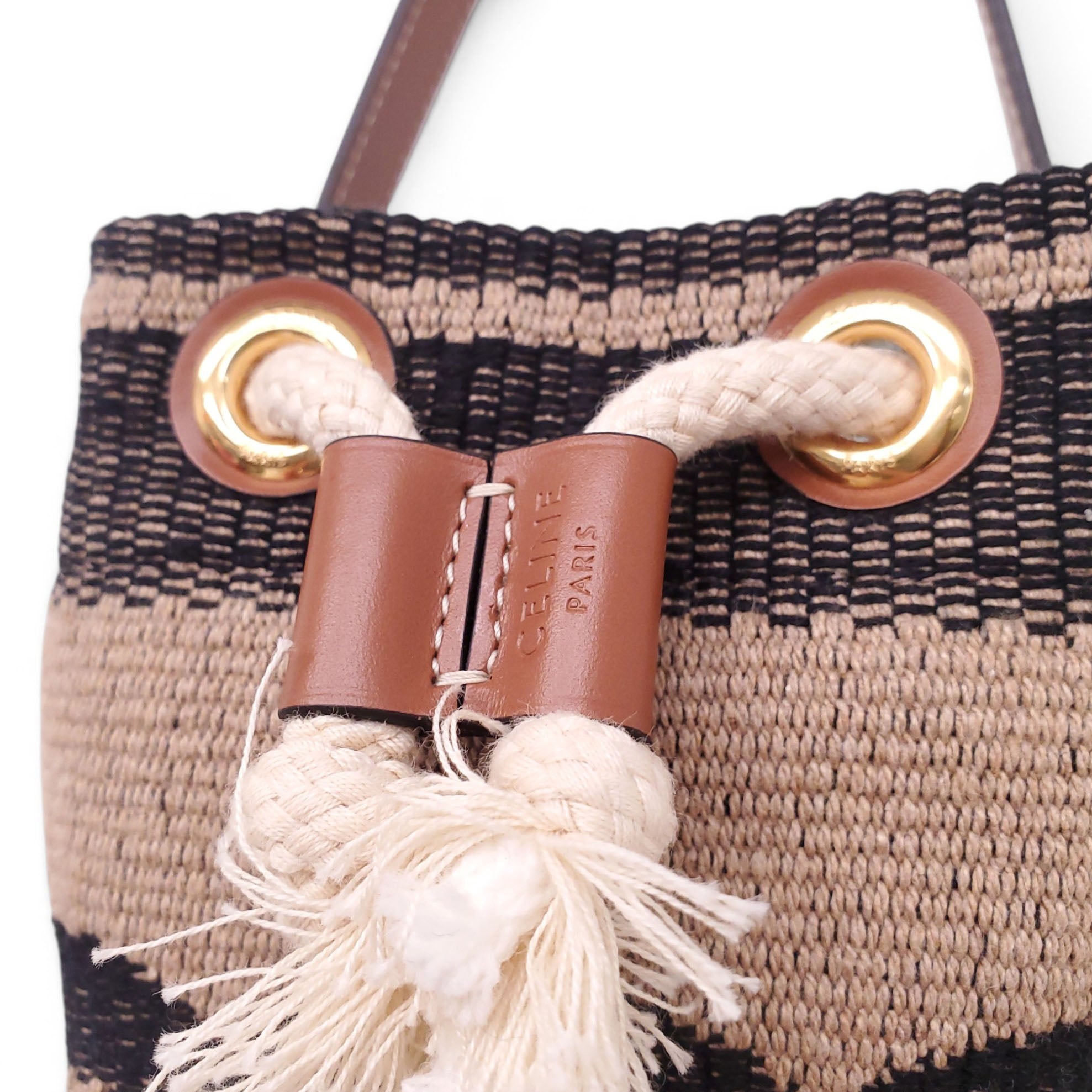 CELINE 2022 TEEN TRIOMPHE CABAS BUCKET BAG