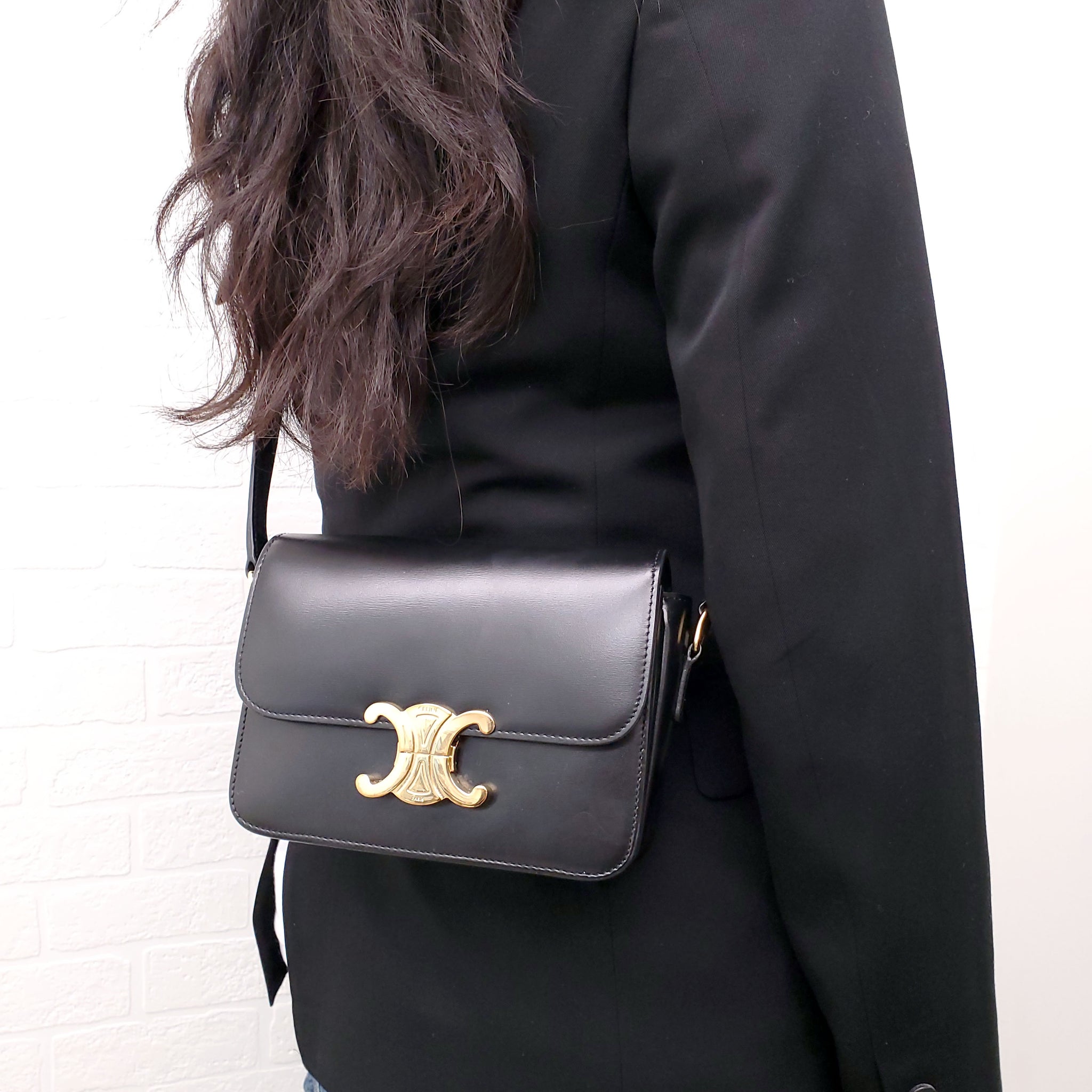 【VIP価格】CELINE TRIOMPHE TEEN LEATHER BAG CELINE TEEN TRIOMPHE BAG IN SHINY CALFSKIN – Rewind Couture