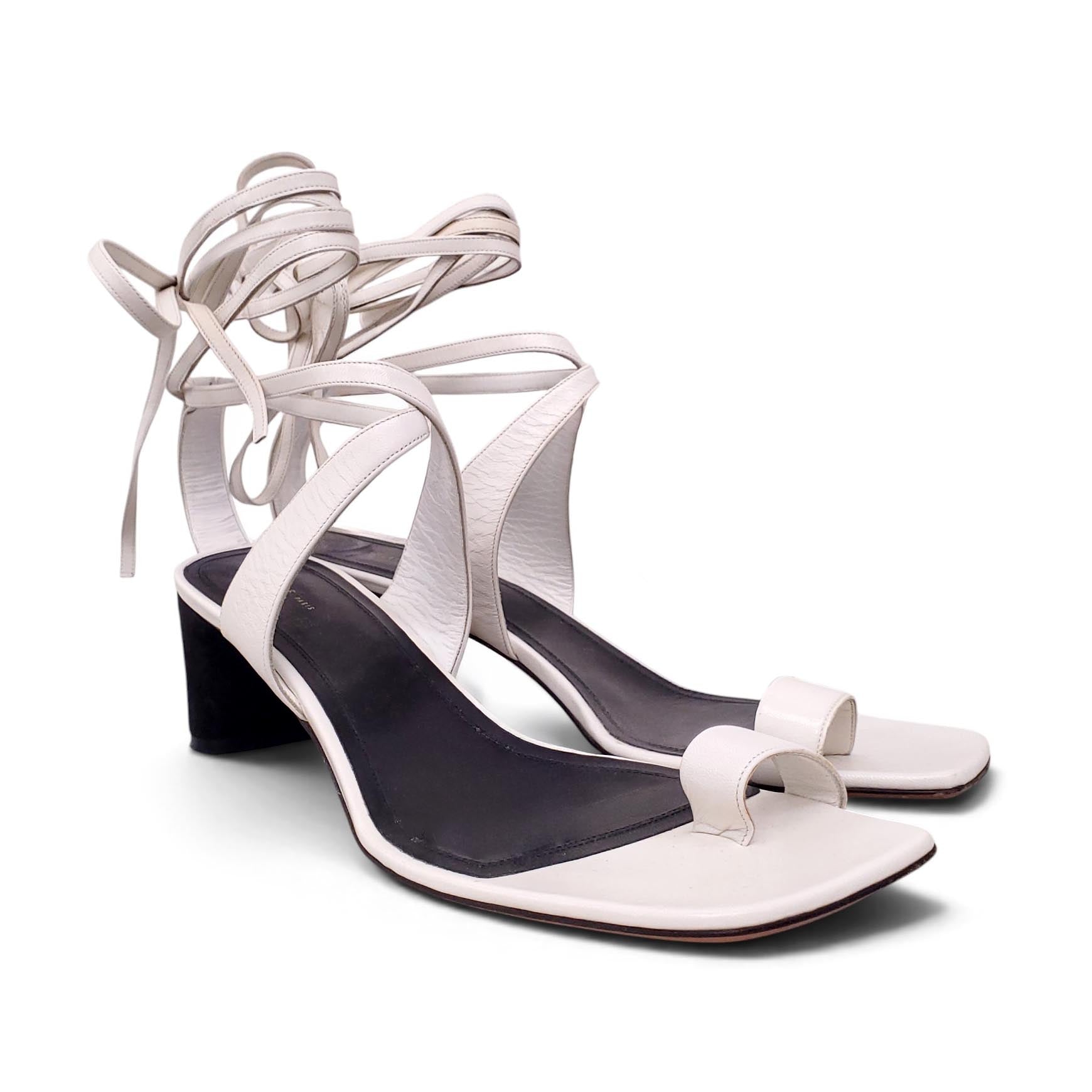 CELINE WHITE KITTEN HEELS WITH TIE WRAP DETAIL - SIZE 40