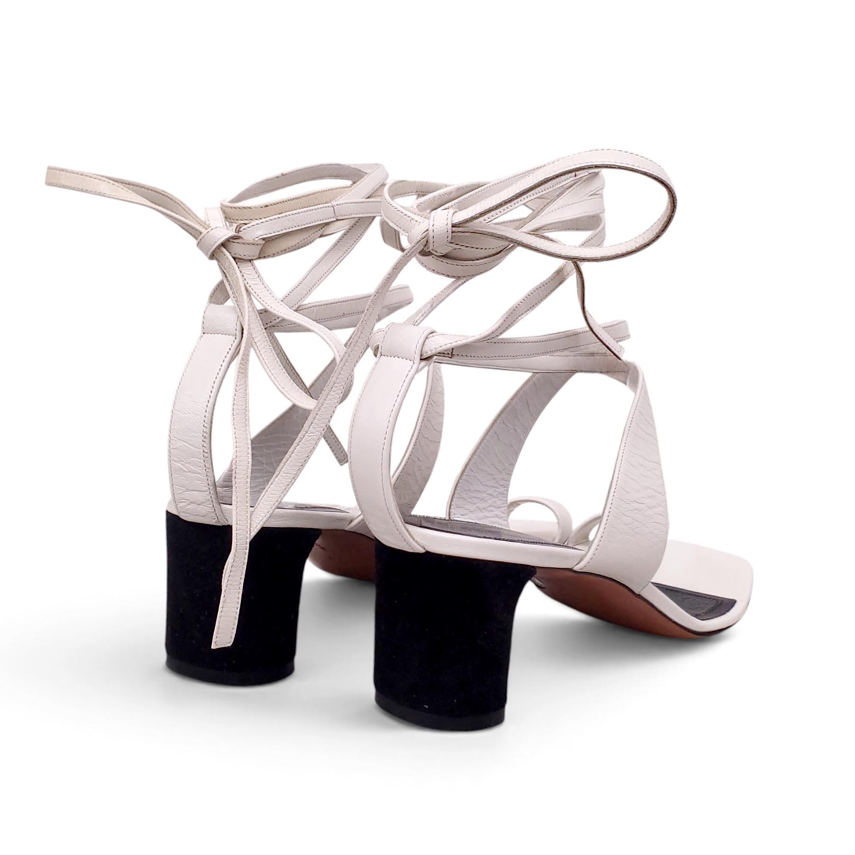 CELINE WHITE KITTEN HEELS WITH TIE WRAP DETAIL - SIZE 40