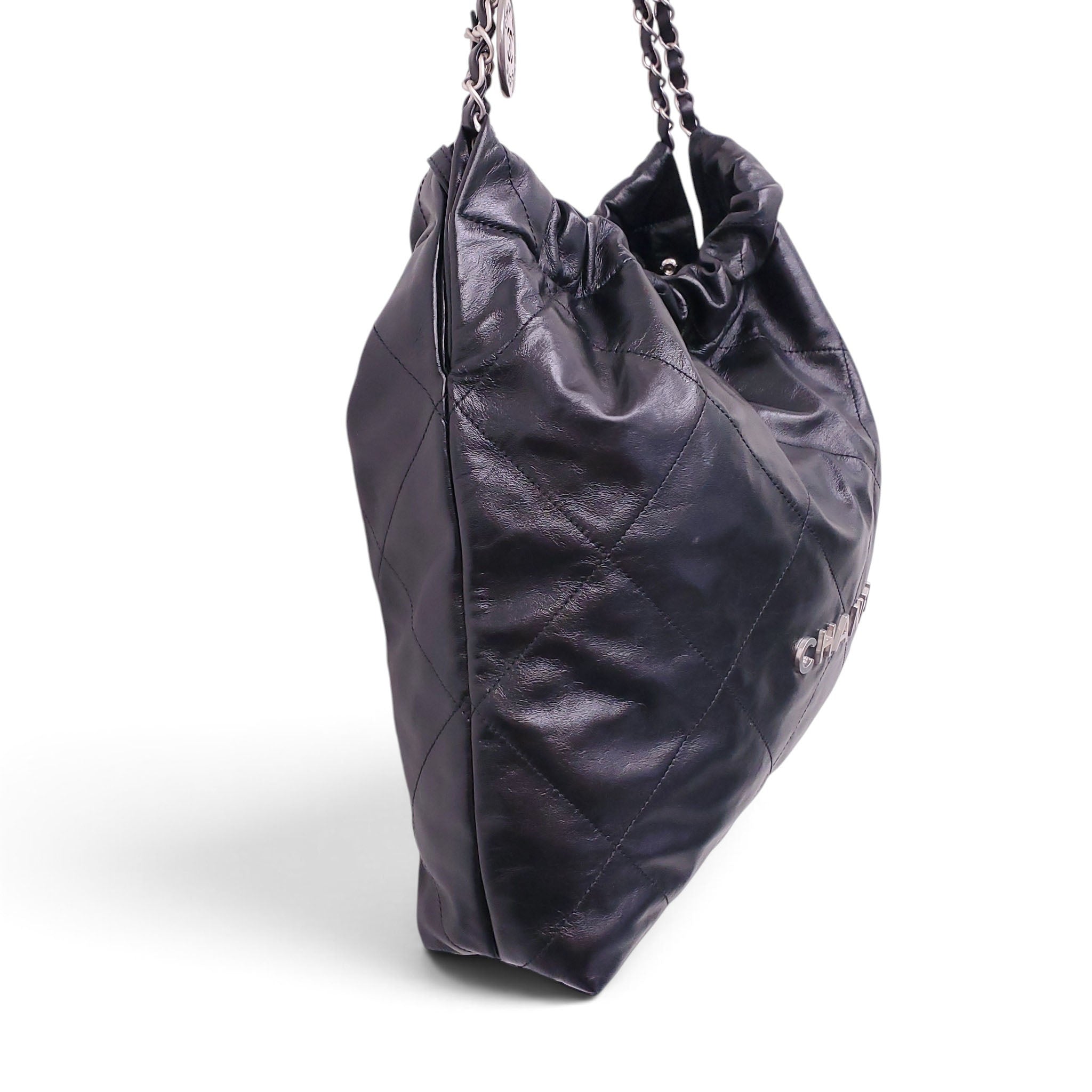 CHANEL 22 MEDIUM BLACK SHOULDER BAG