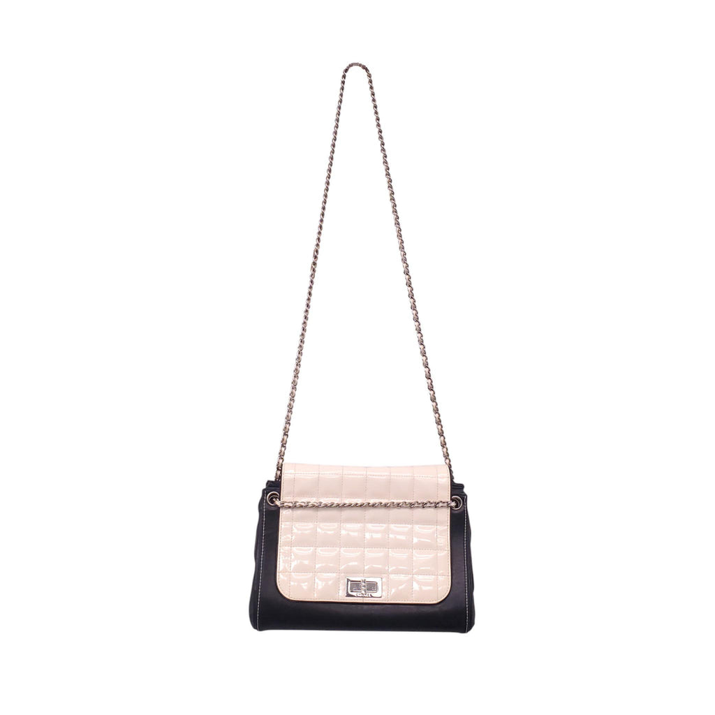 CHANEL BLACK AND CREAM PATENT LEATHER QUILTED SQUARE ACCORDION FLAP BAG