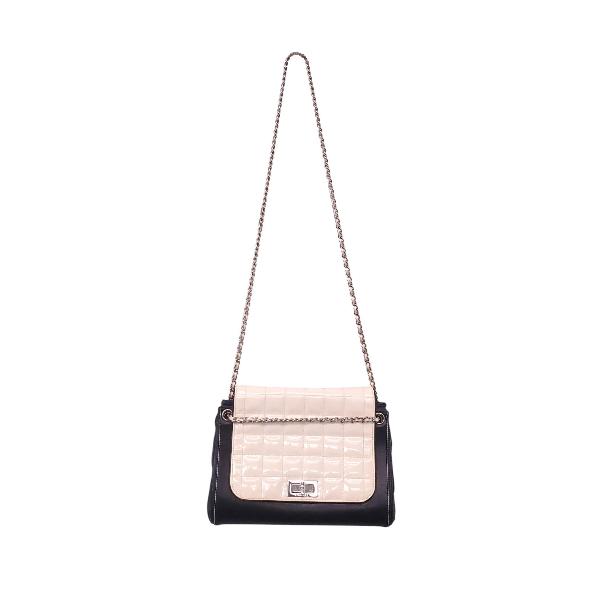 CHANEL BLACK AND CREAM PATENT LEATHER QUILTED SQUARE ACCORDION FLAP BAG