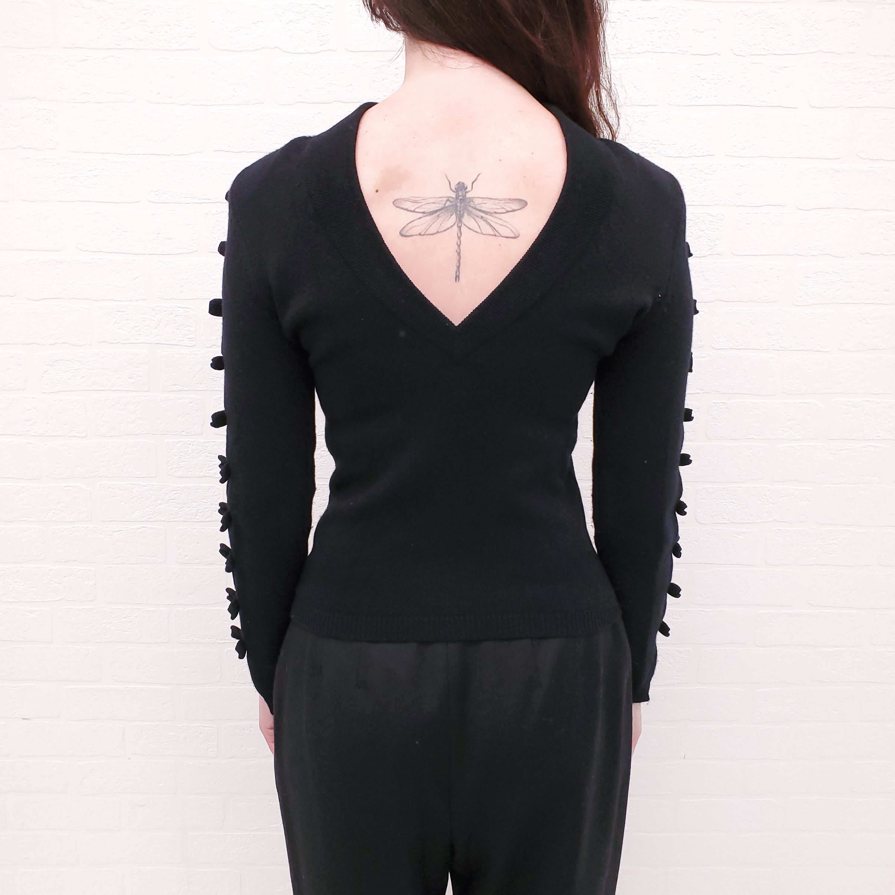 CHANEL BLACK CASHMERE BOW CUT OUT SWEATER WITH LOW BACK - SIZE 34