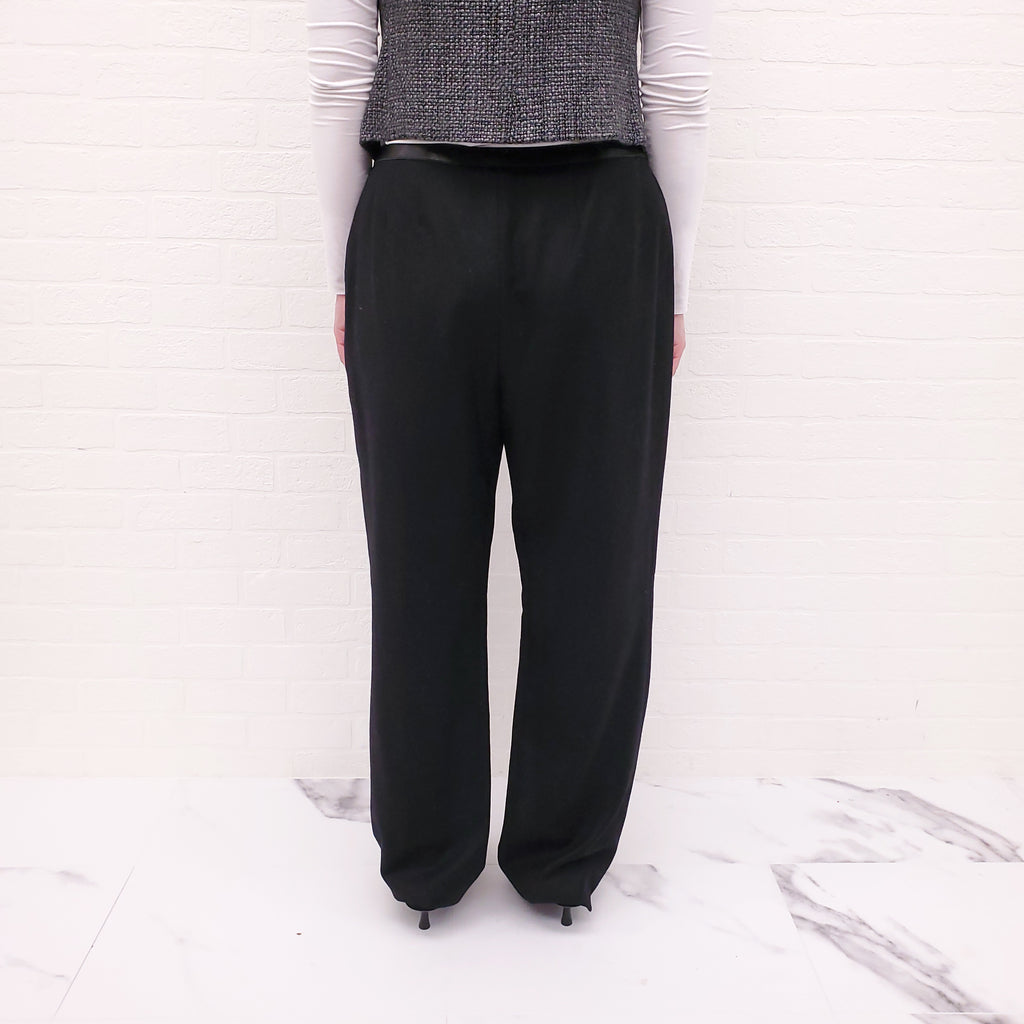 CHANEL BLACK FELT TROUSERS WITH LEATHER AND LOGO DETAIL - SIZE 42