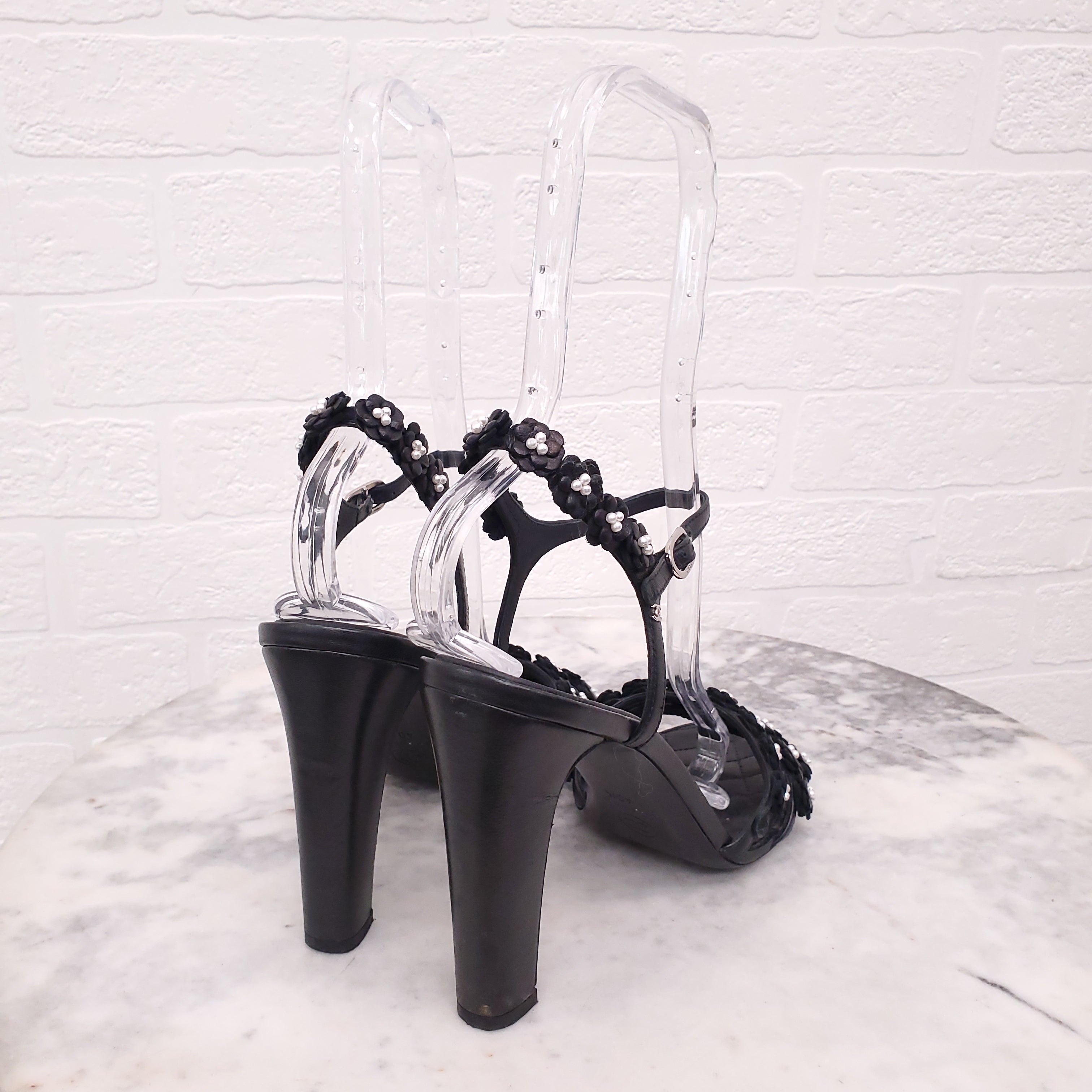 CHANEL BLACK LEATHER HEELS WITH FLORAL BEADING - SIZE 40.5