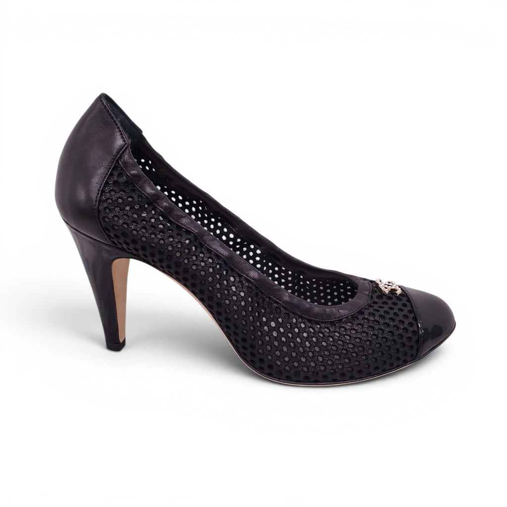 CHANEL BLACK PERFORATED HEELS WITH CRYSTAL LOGO DETAIL - SIZE 38