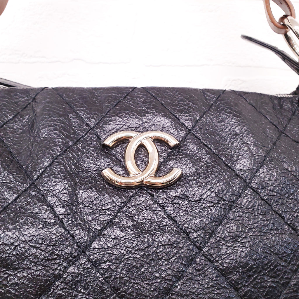CHANEL BLACK SHOULDER BAG WITH BROWN SHOULDER STRAP