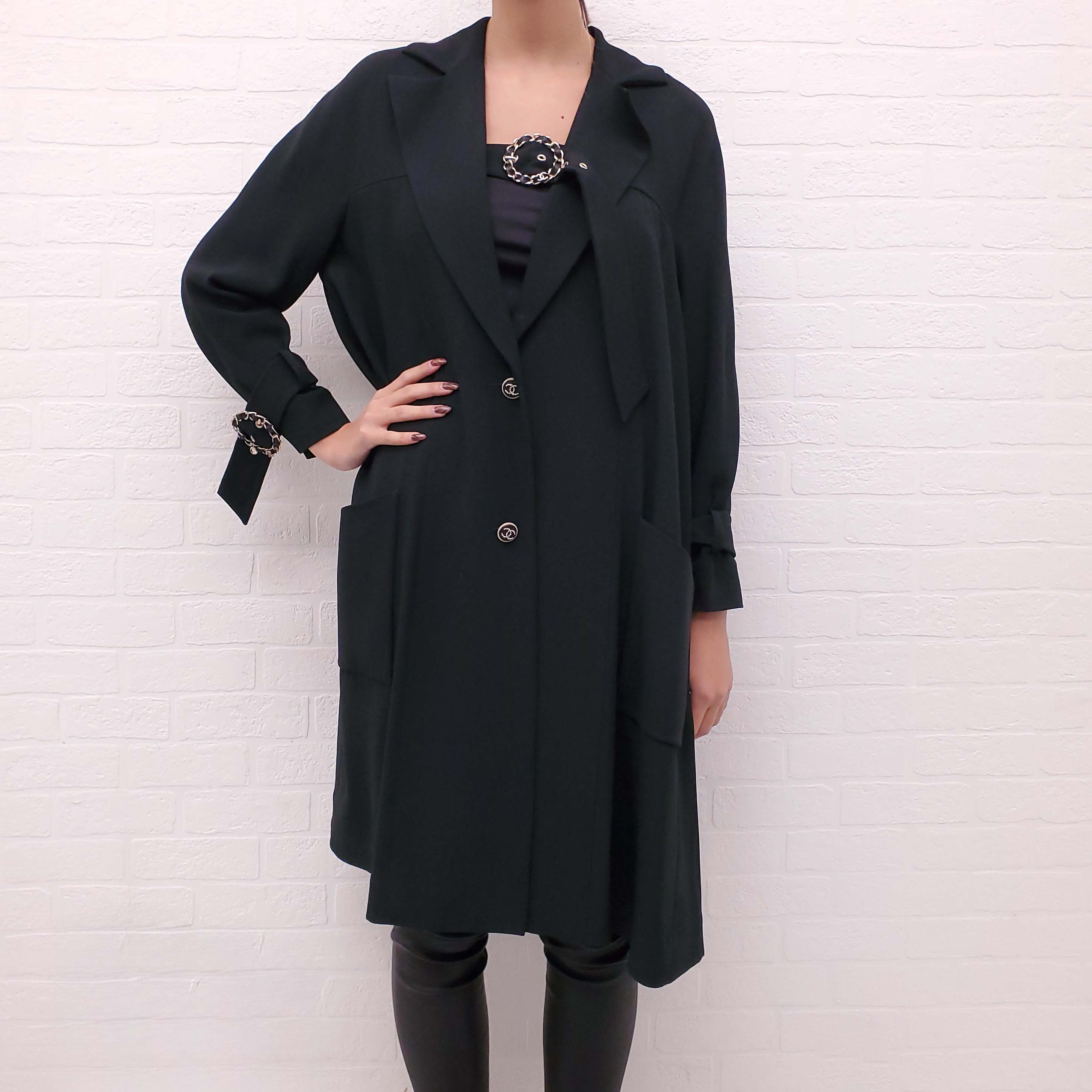 CHANEL BLACK TRENCH COAT WITH GOLD CHAIN DETAIL - SIZE 38