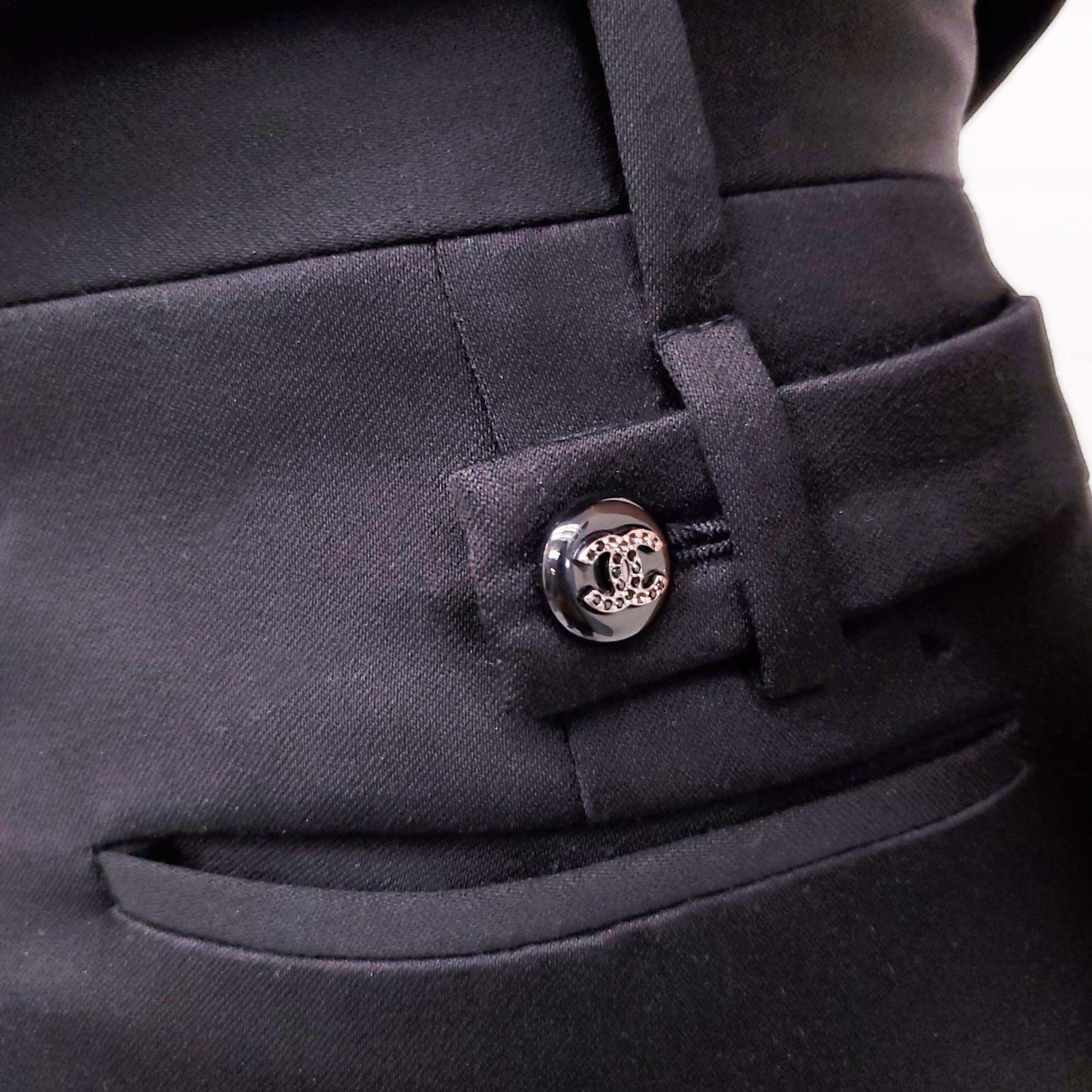 CHANEL BLACK TROUSERS WITH SILVER LOGO BUTTONS - SIZE 36