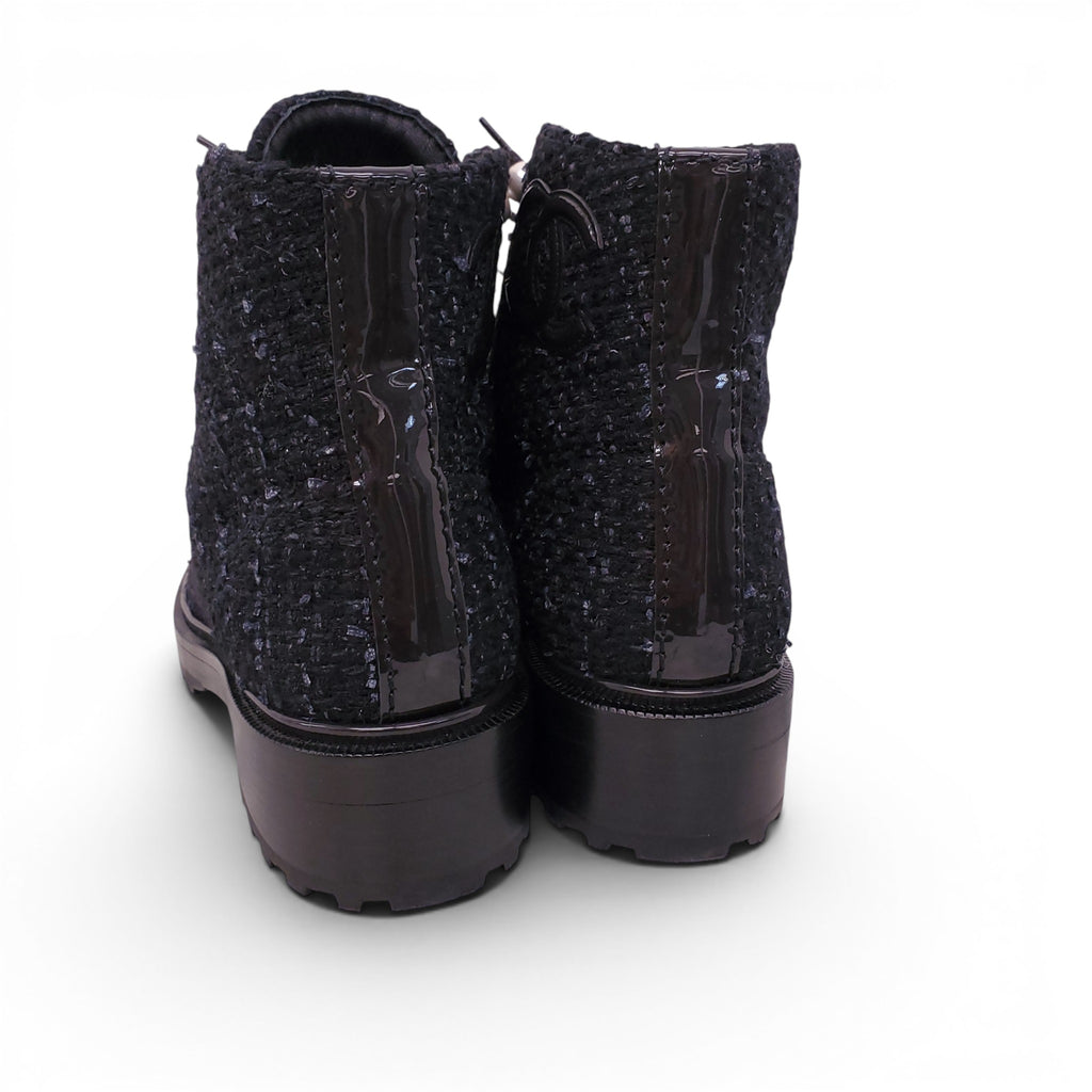 CHANEL BLACK TWEED MOTO BOOTS WITH CC LOGO AND PEARL - SIZE 37
