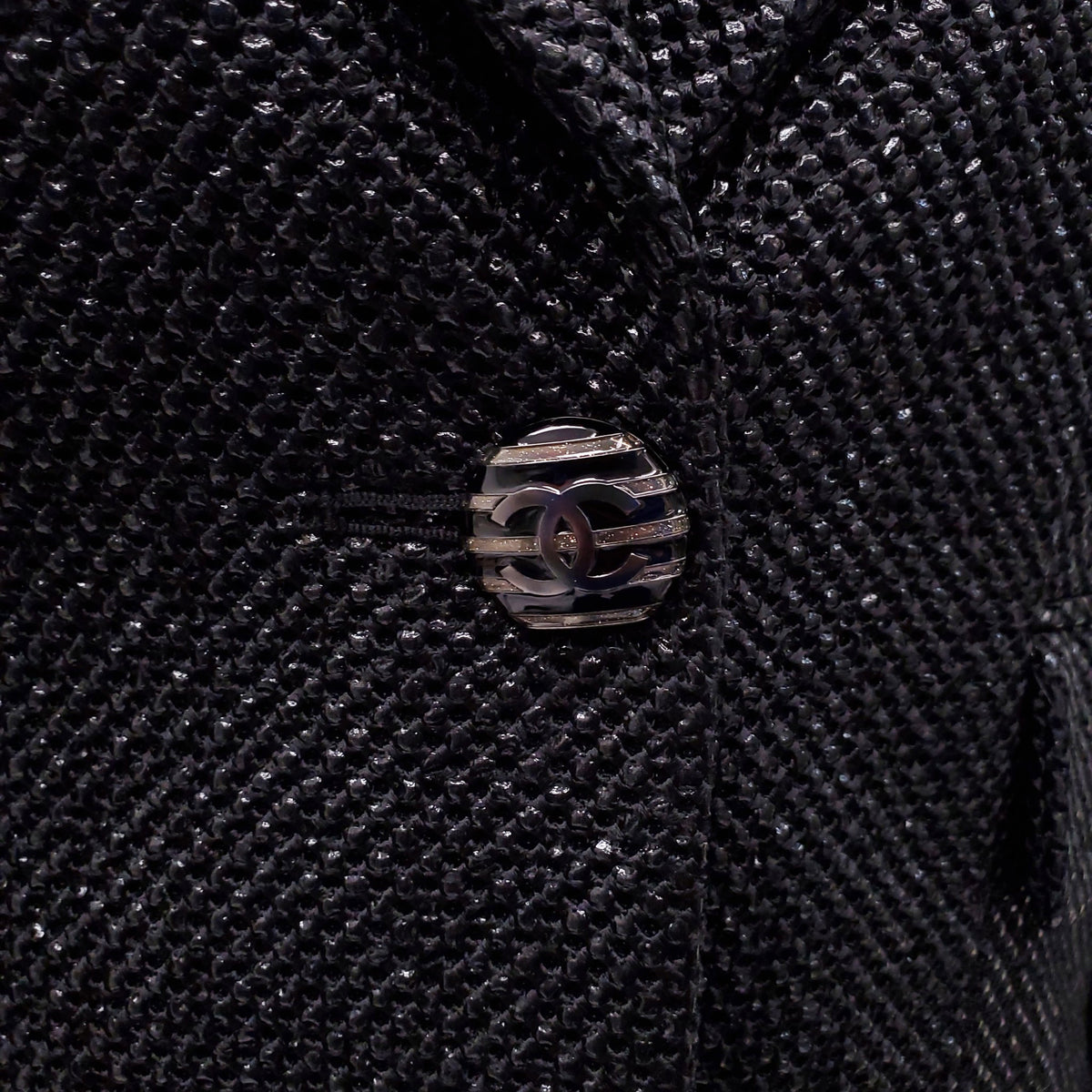 CHANEL BLACK WOVEN JACKET WITH LOGO BUTTONS - SIZE 38