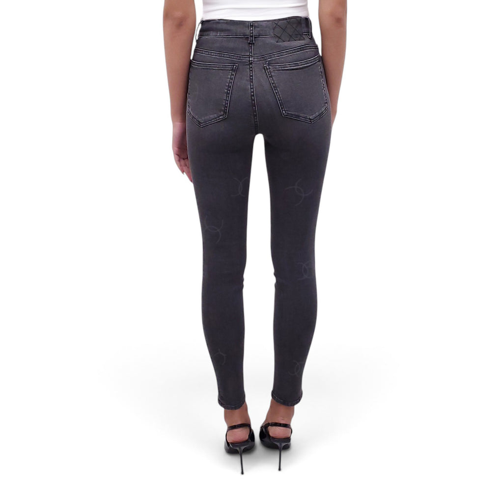 CHANEL CC GREY LOGO JEANS - SIZE 34