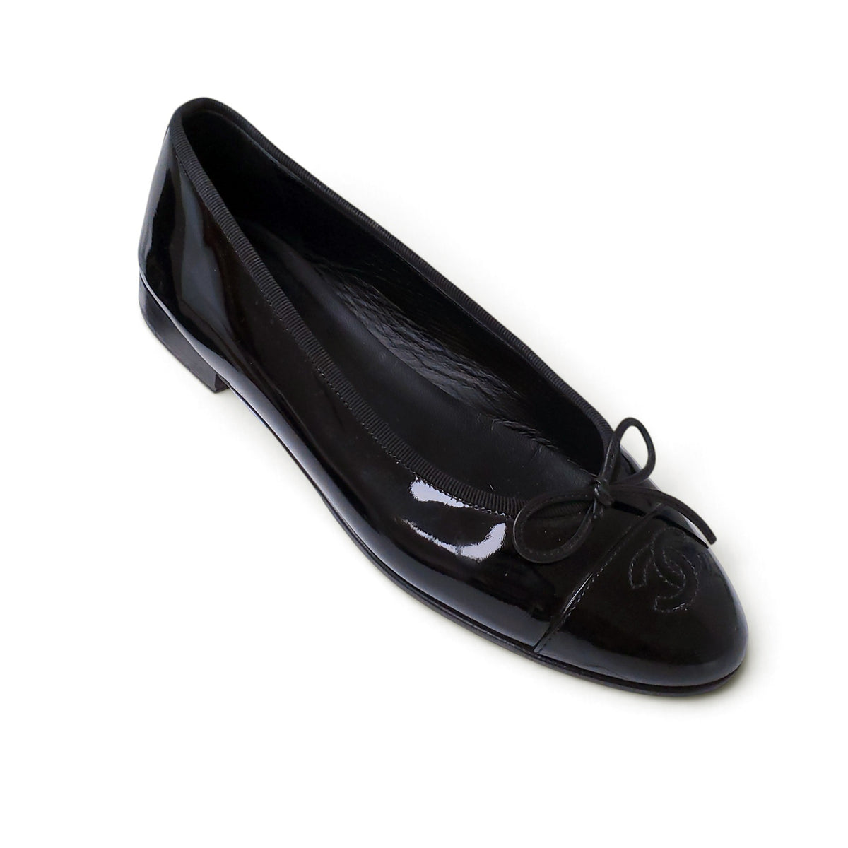 CHANEL CLASSIC BALLET FLATS - SIZE 38.5